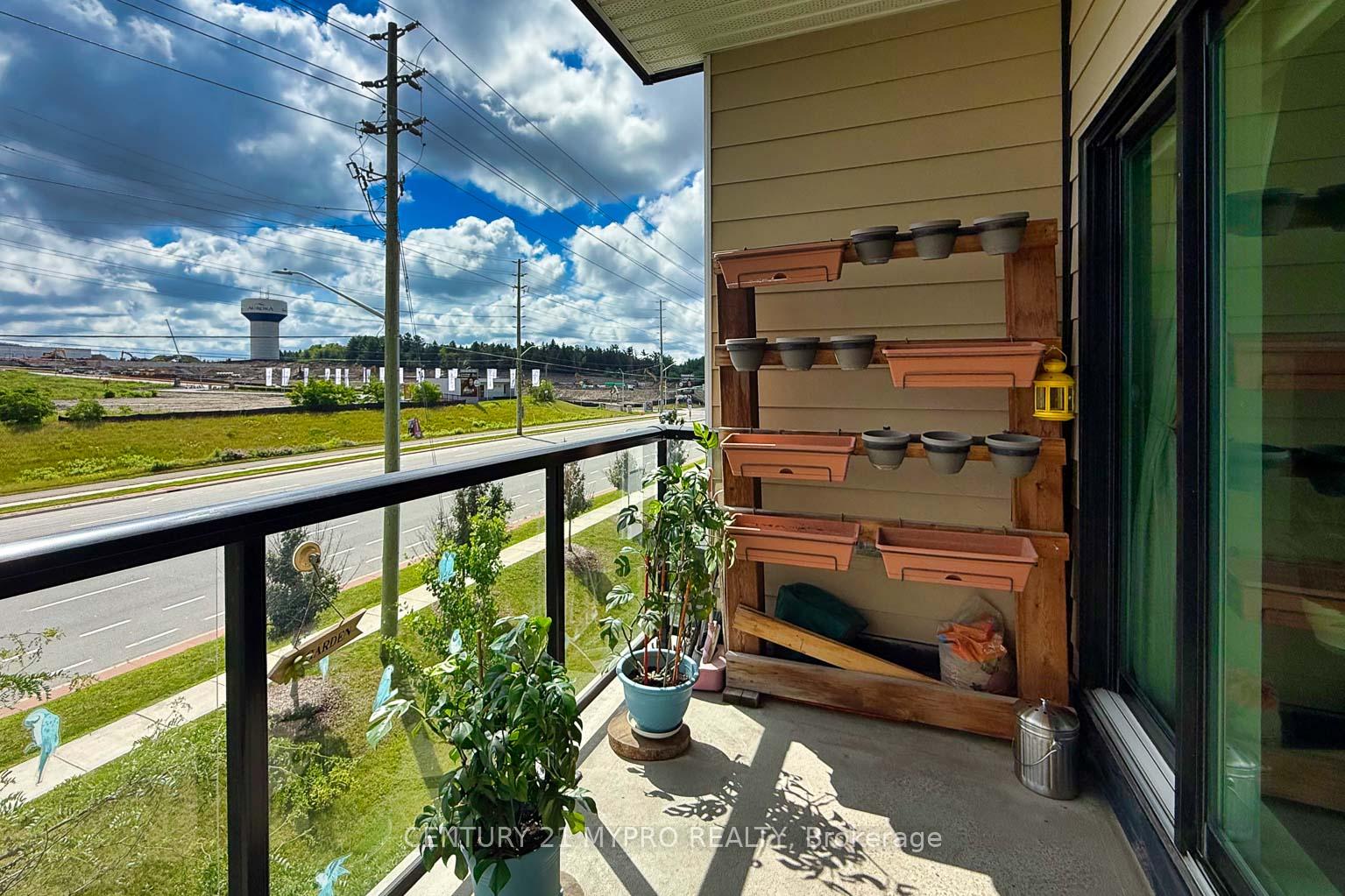 Photo 26 of Unit 320, 555 William Graham Drive, Aurora, Rural Aurora — HOMEH