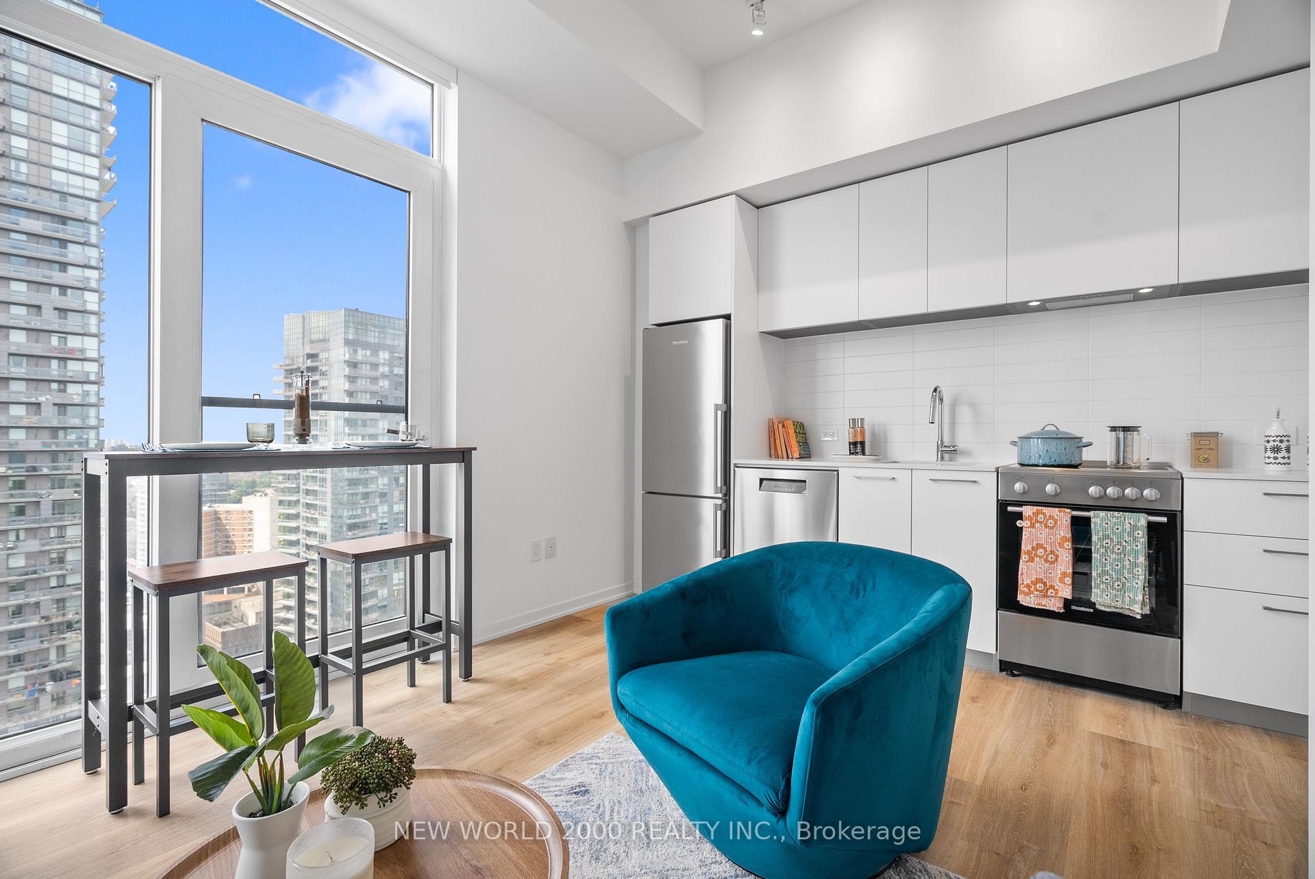 Photo 11 of Unit 1210, 101 Roehampton Avenue, Toronto, Mount Pleasant West — HOMEH