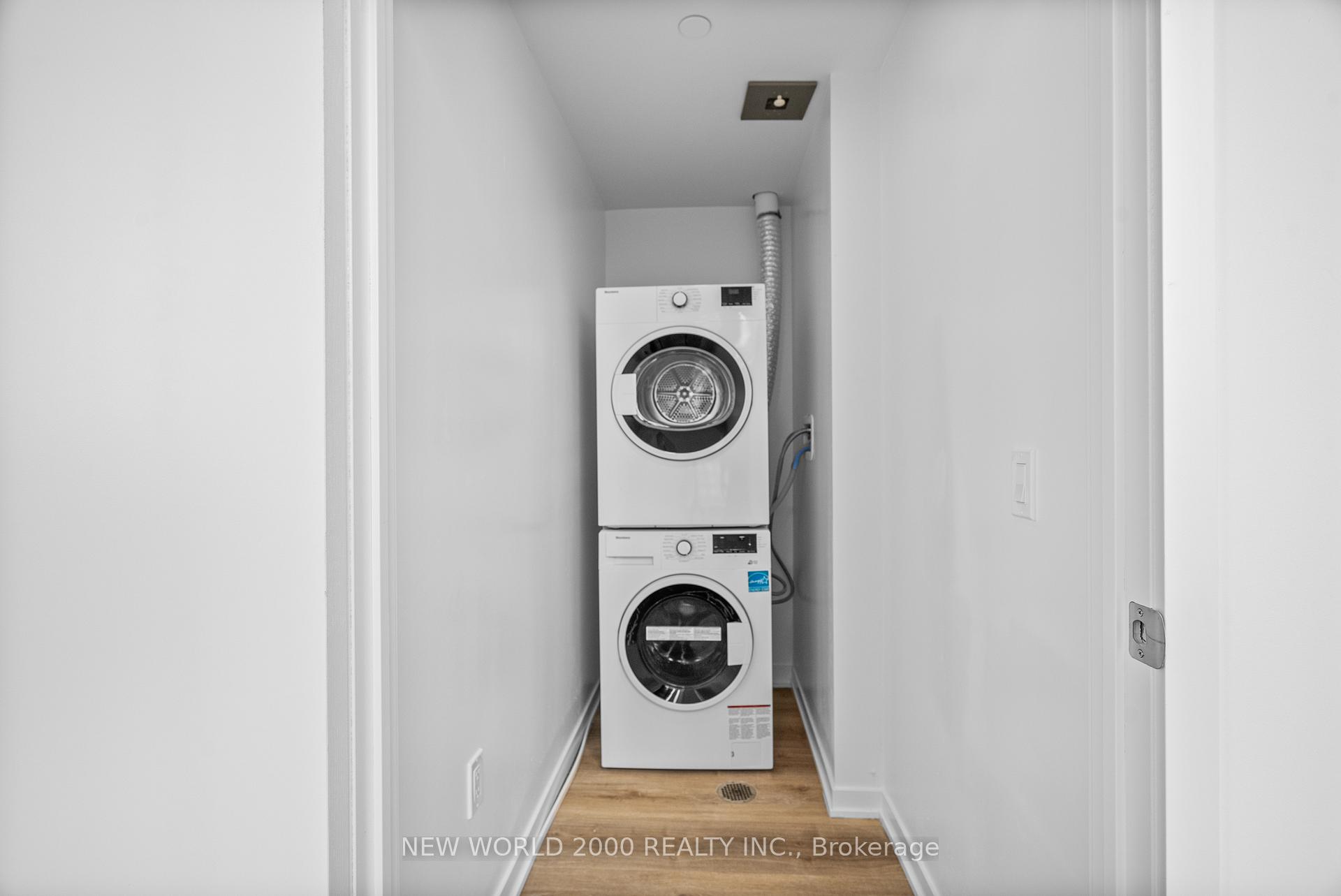 Photo 29 of Unit 1210, 101 Roehampton Avenue, Toronto, Mount Pleasant West — HOMEH