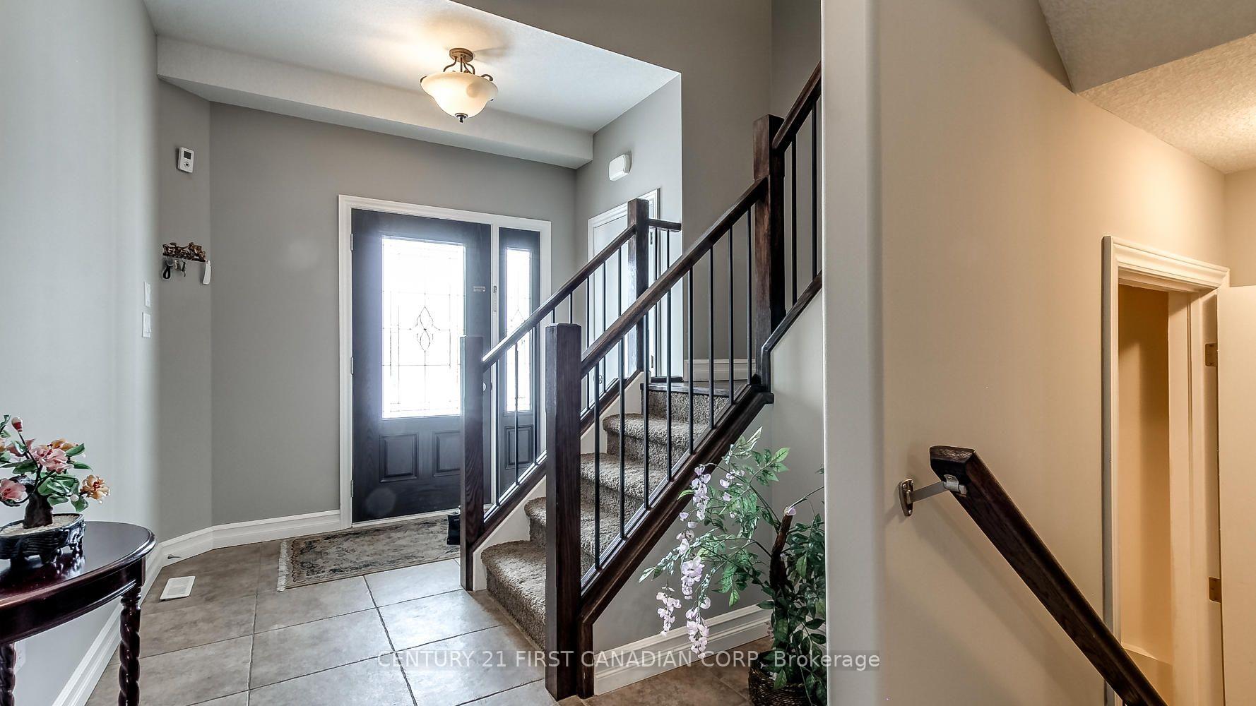 Photo 7 of 2746 Bateman Trail, London, South W — HOMEH