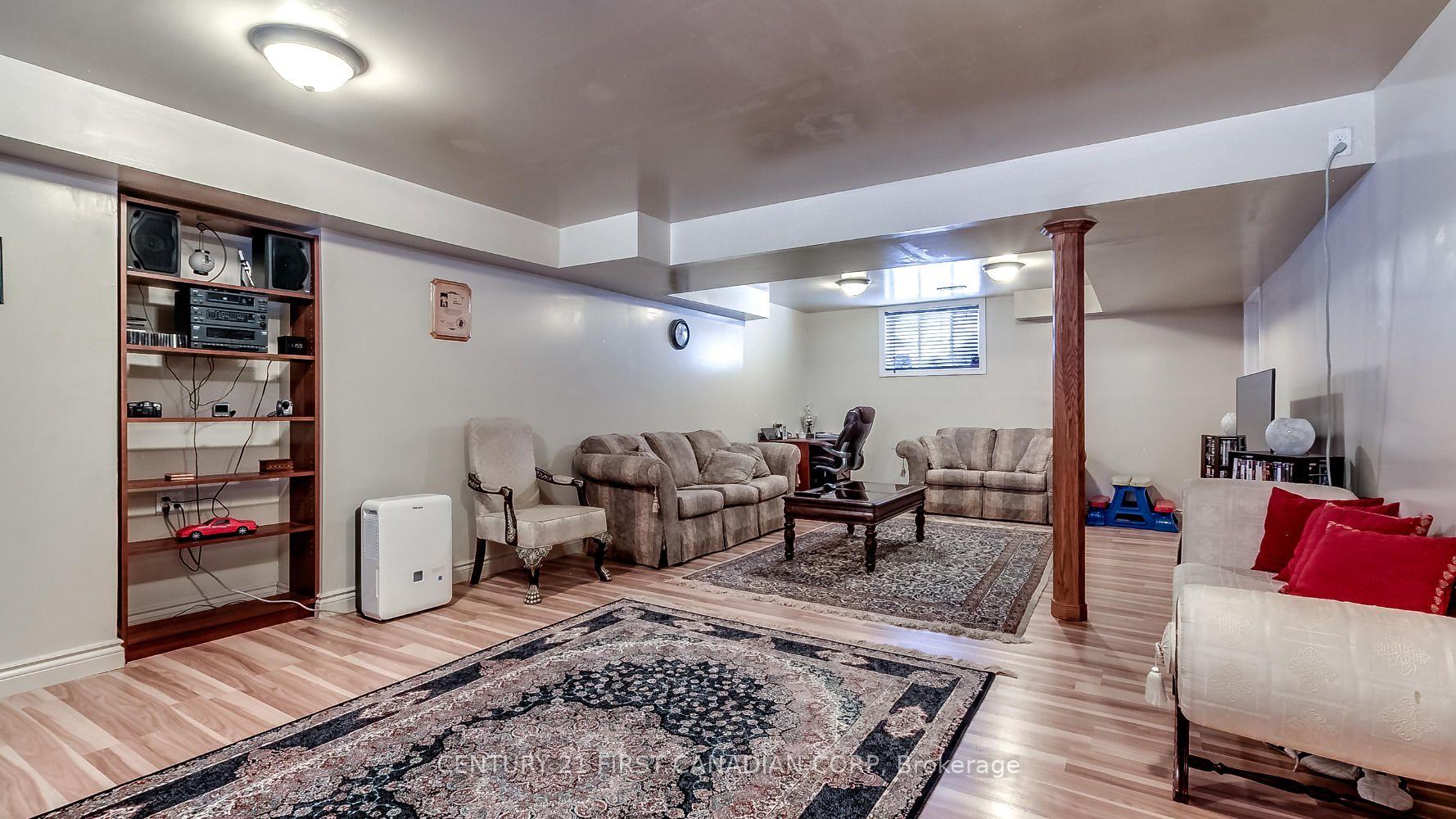 Photo 9 of 2746 Bateman Trail, London, South W — HOMEH