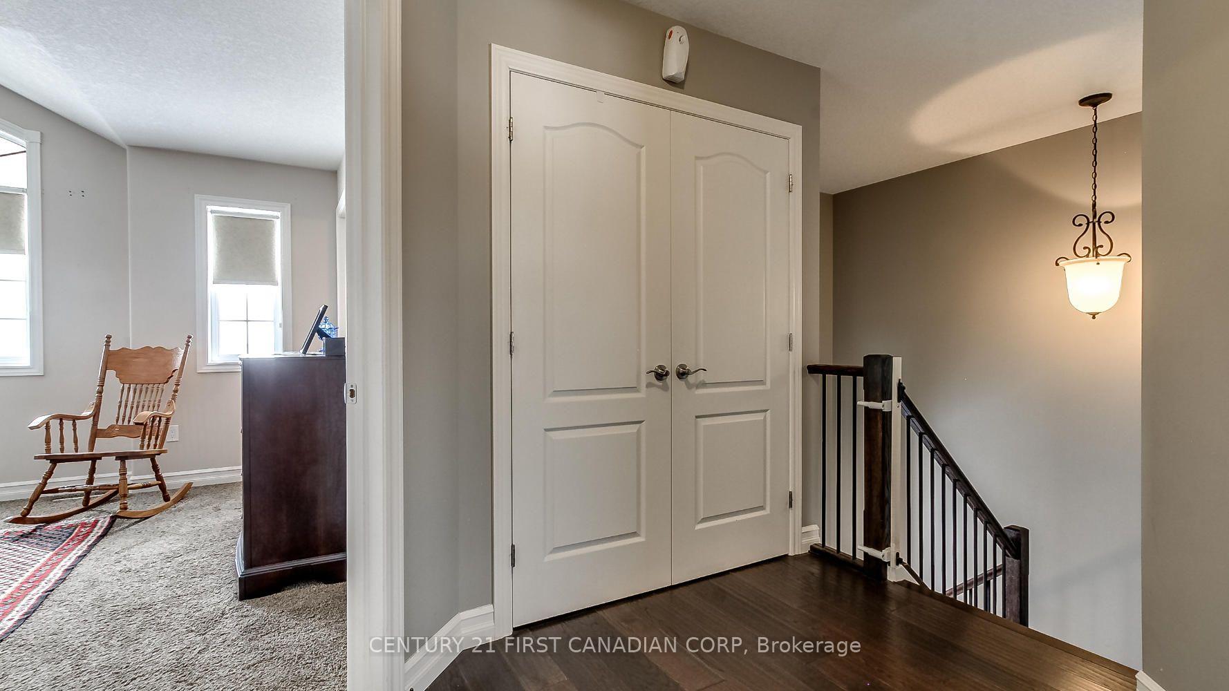 Photo 10 of 2746 Bateman Trail, London, South W — HOMEH