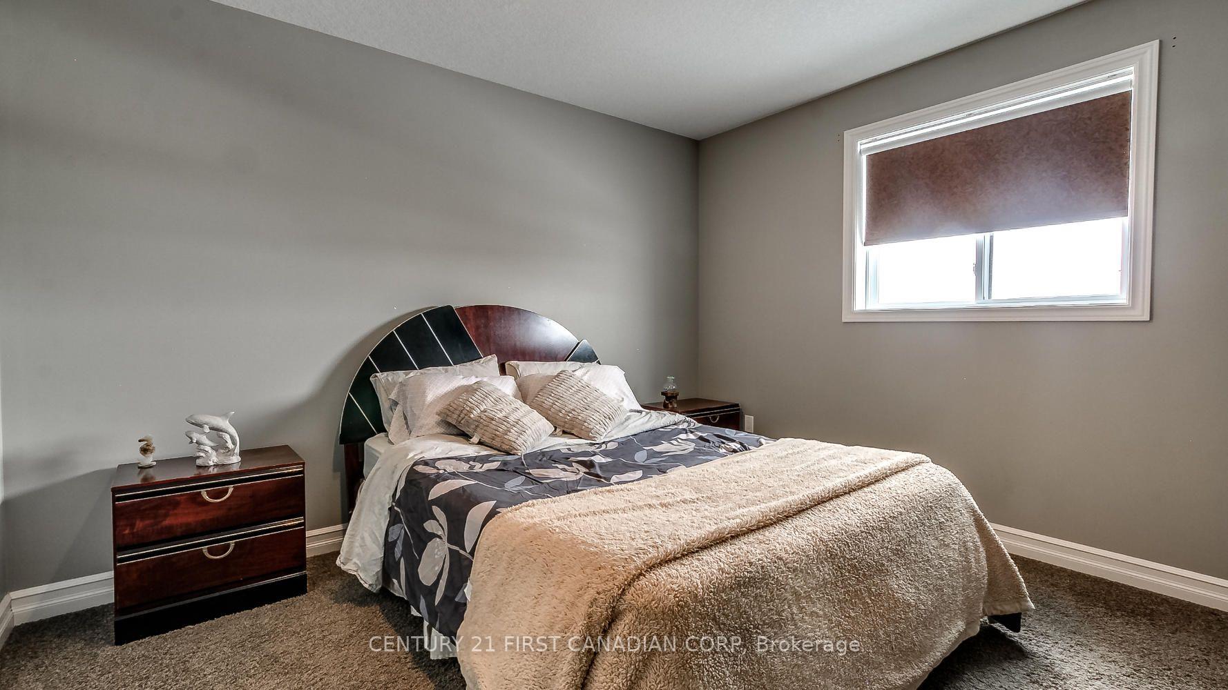 Photo 12 of 2746 Bateman Trail, London, South W — HOMEH