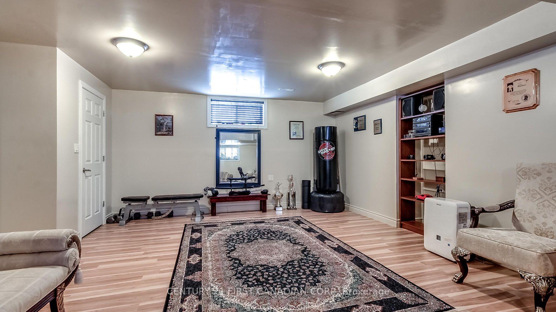 Photo 17 of 2746 Bateman Trail, London, South W — HOMEH