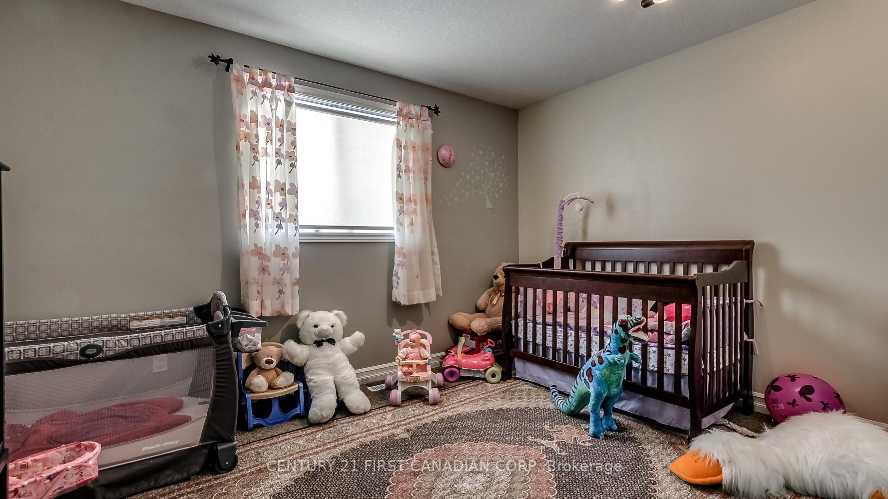 Photo 22 of 2746 Bateman Trail, London, South W — HOMEH