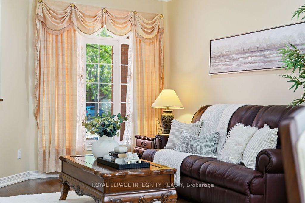 Photo 6 of 92 Maricona Way, Ottawa, Kanata - Kanata Lakes/Heritage Hills — HOMEH