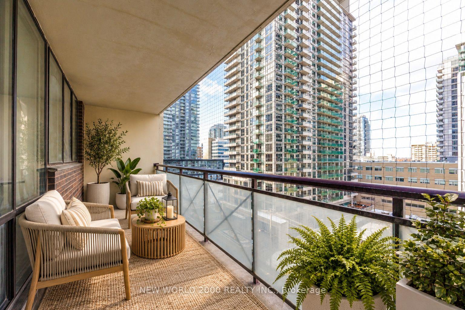 Photo 2 of Unit 1804, 101 Roehampton Avenue, Toronto, Mount Pleasant West — HOMEH