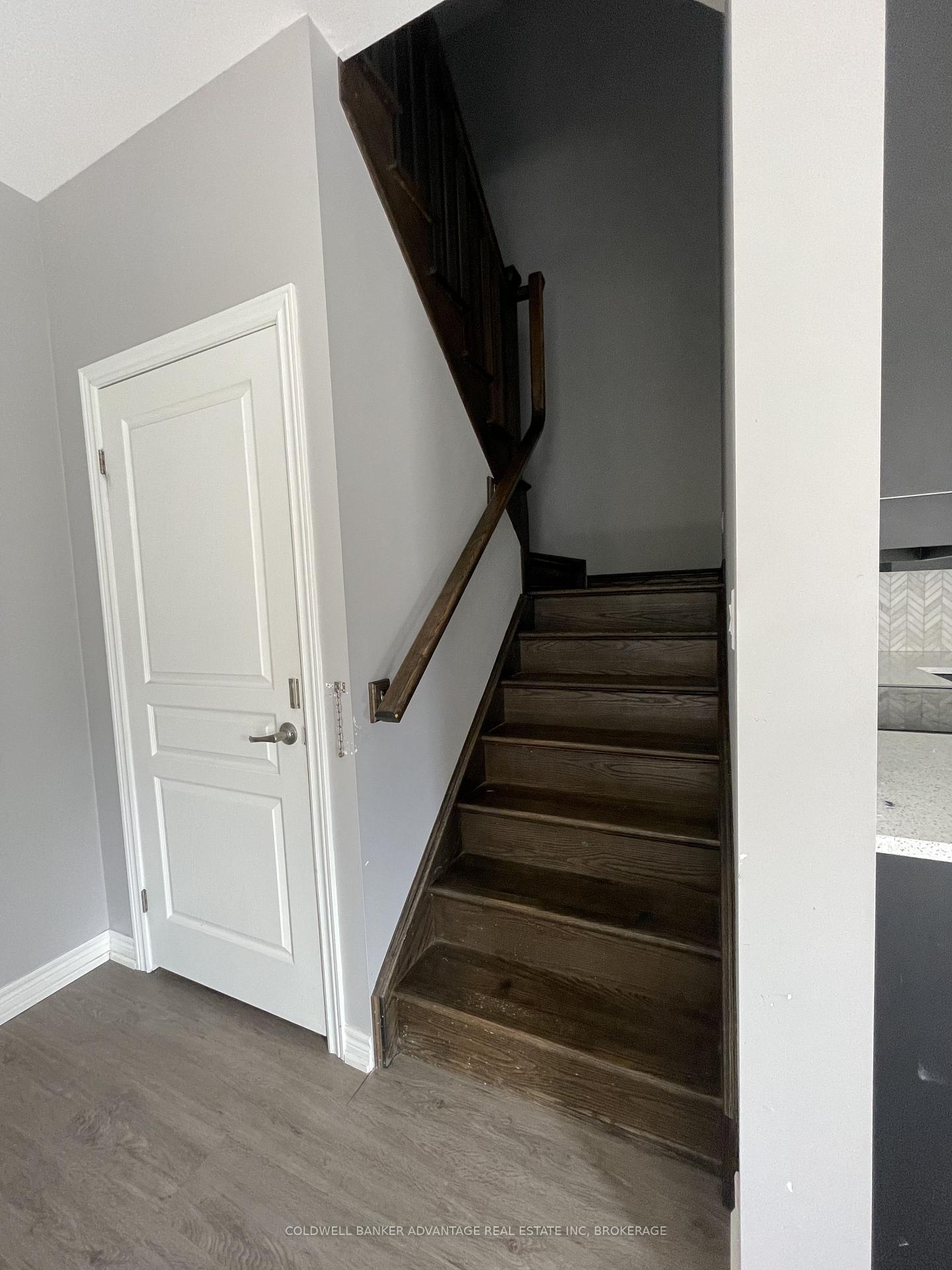 Photo 6 of 9577 Tallgrass Street, Niagara Falls, Lyons Creek — HOMEH