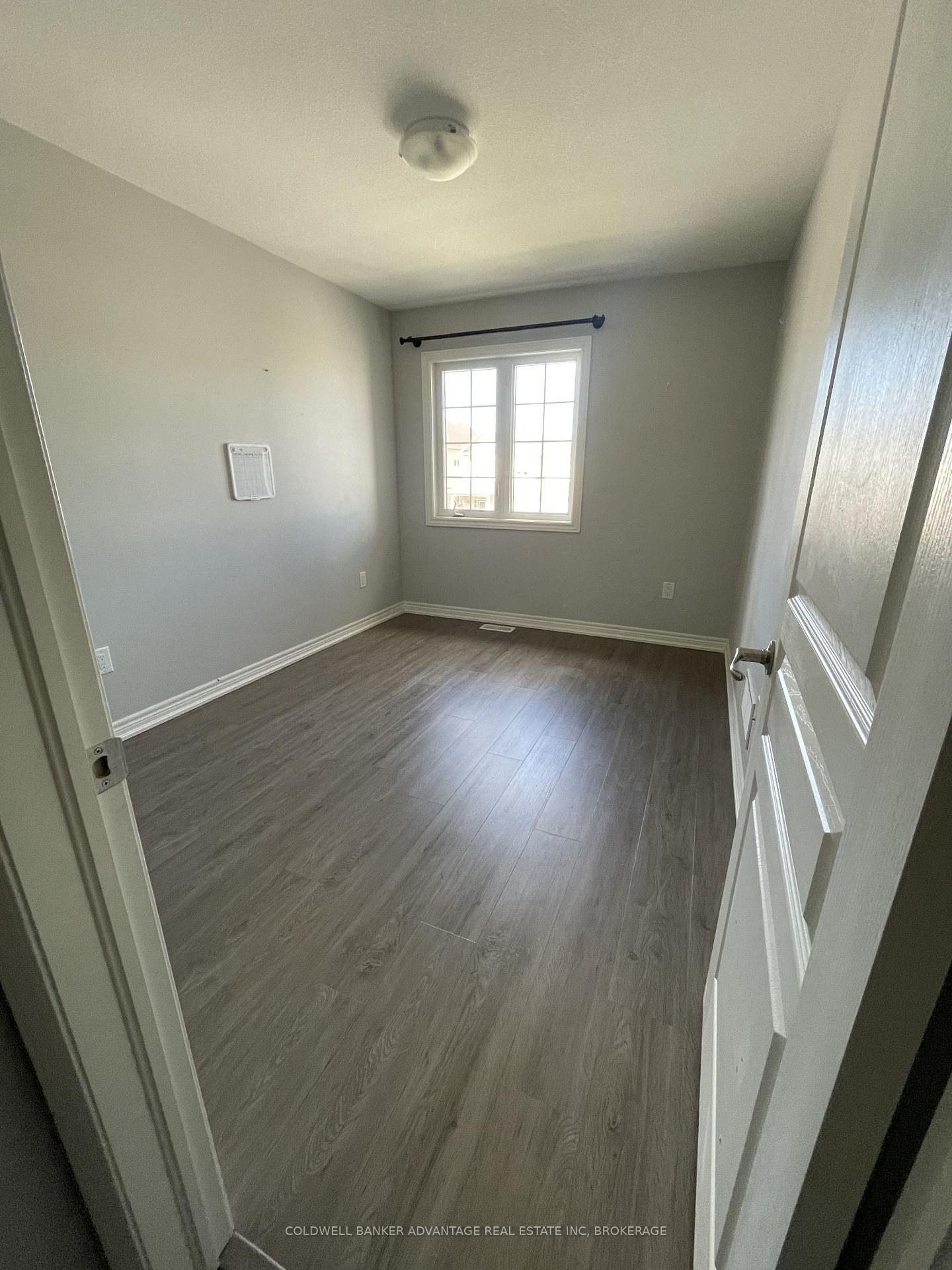 Photo 8 of 9577 Tallgrass Street, Niagara Falls, Lyons Creek — HOMEH