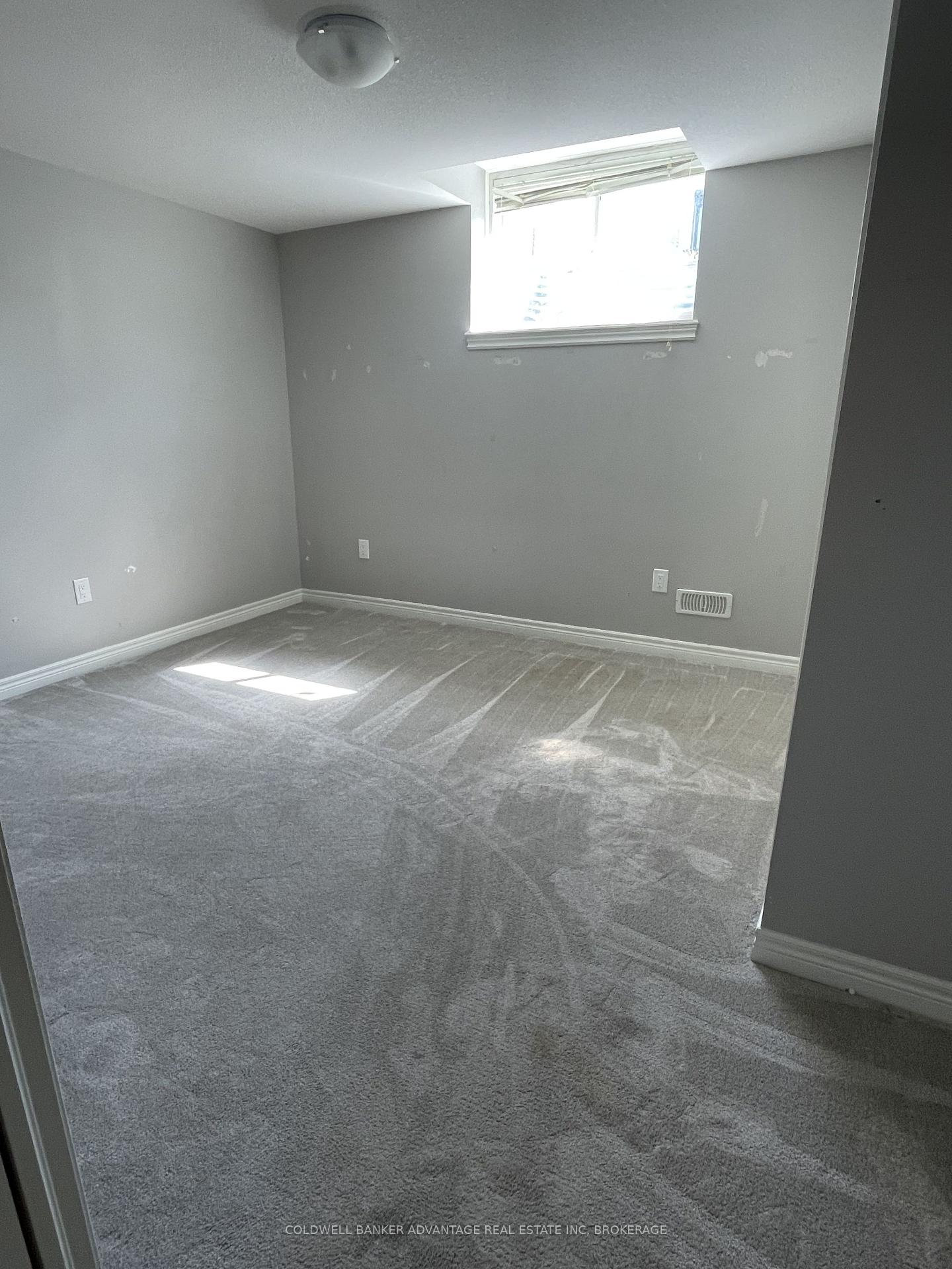 Photo 17 of 9577 Tallgrass Street, Niagara Falls, Lyons Creek — HOMEH