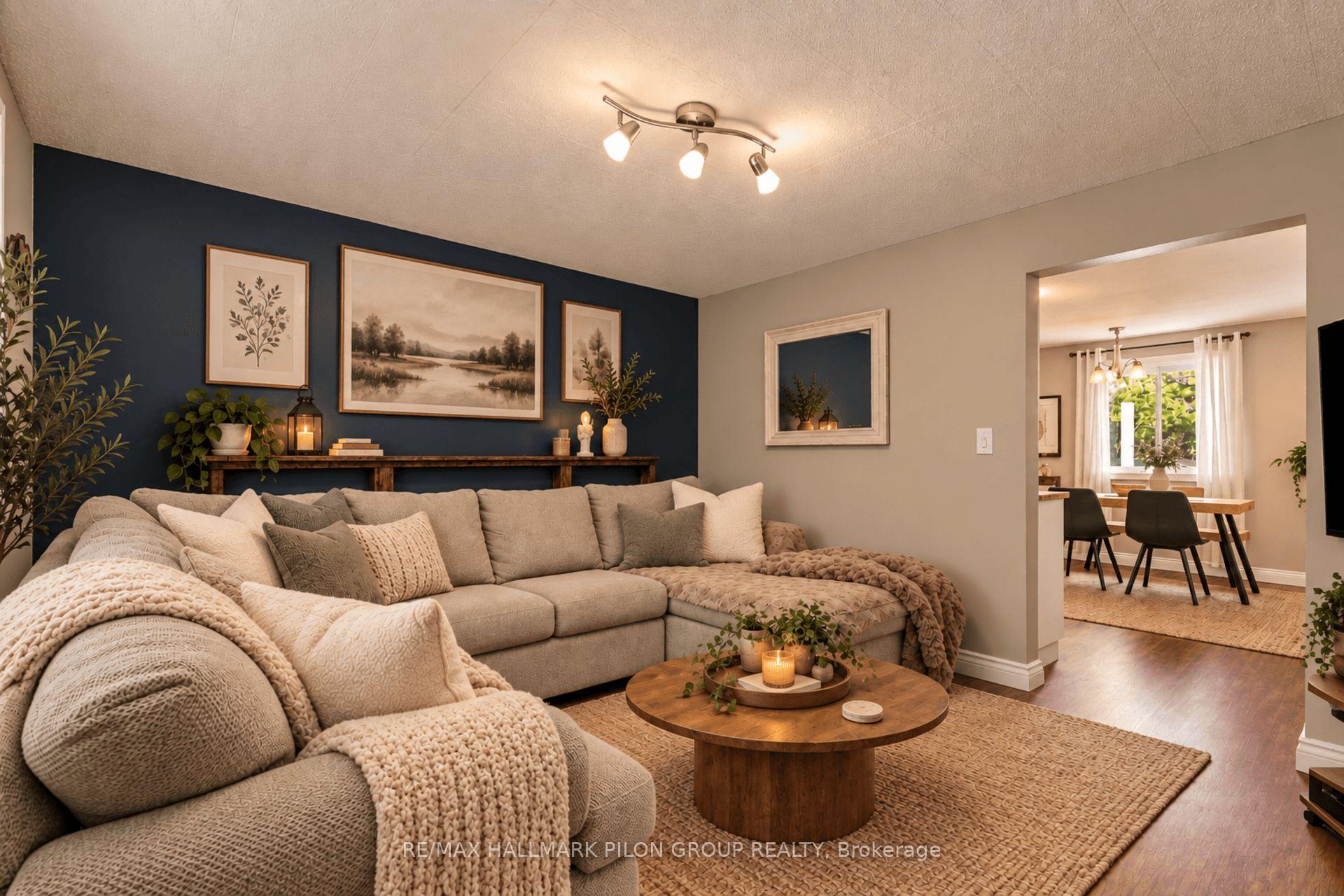 Photo 2 of 25 Moore Street, McNab/Braeside, Mcnab/Braeside Twps — HOMEH