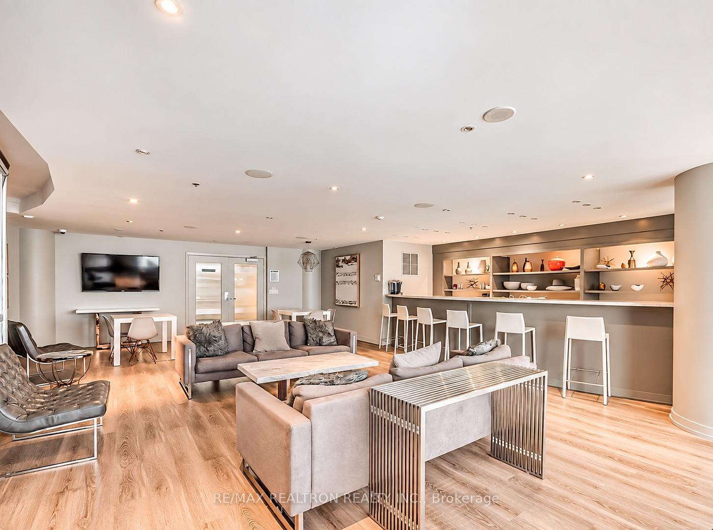 Photo 18 of Unit 957, 323 Richmond Street E, Toronto, Moss Park — HOMEH