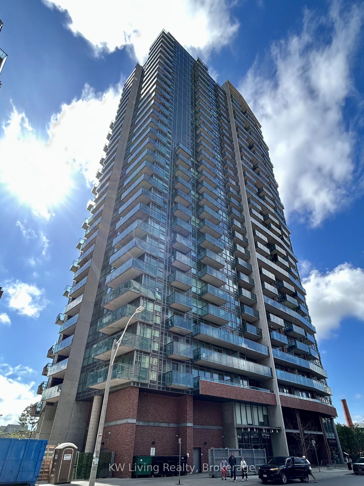 Photo of Unit 2004, 150 East Liberty Street