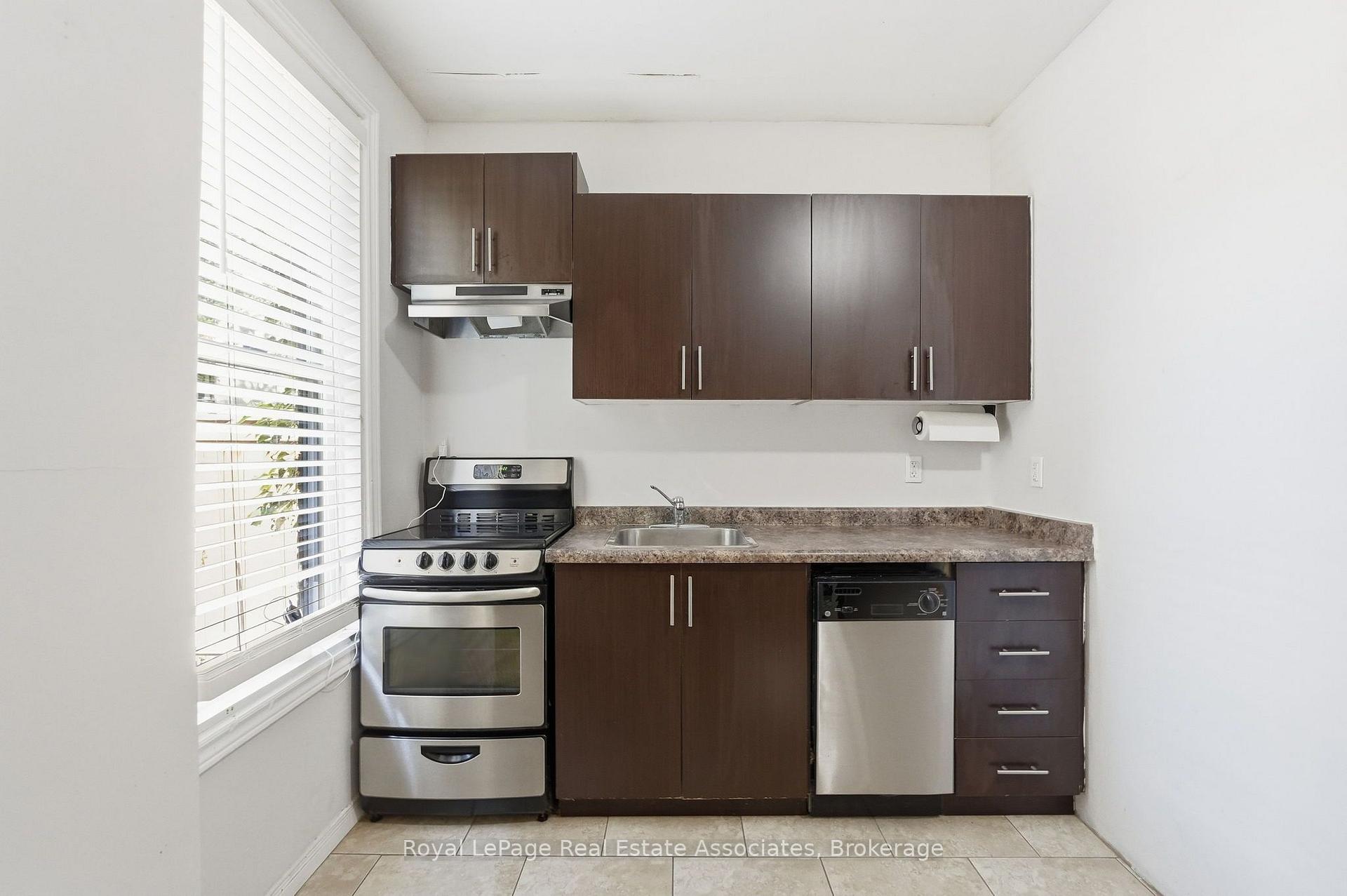 Photo 15 of Unit 1, 51 Wellington Street N, Hamilton, Beasley — HOMEH