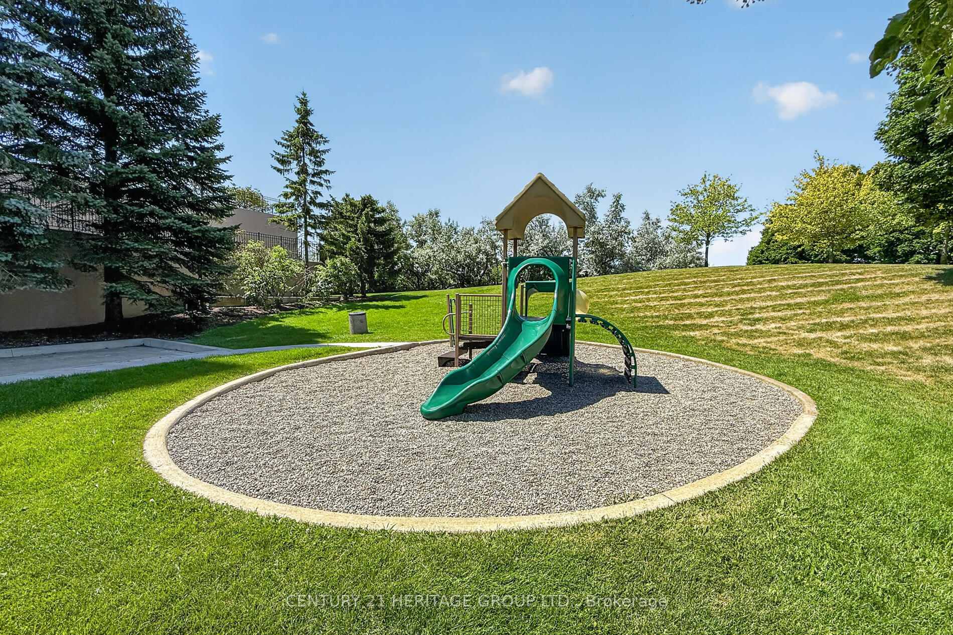 Photo 20 of Unit 1017, 39 Oneida Crescent, Richmond Hill, Langstaff — HOMEH