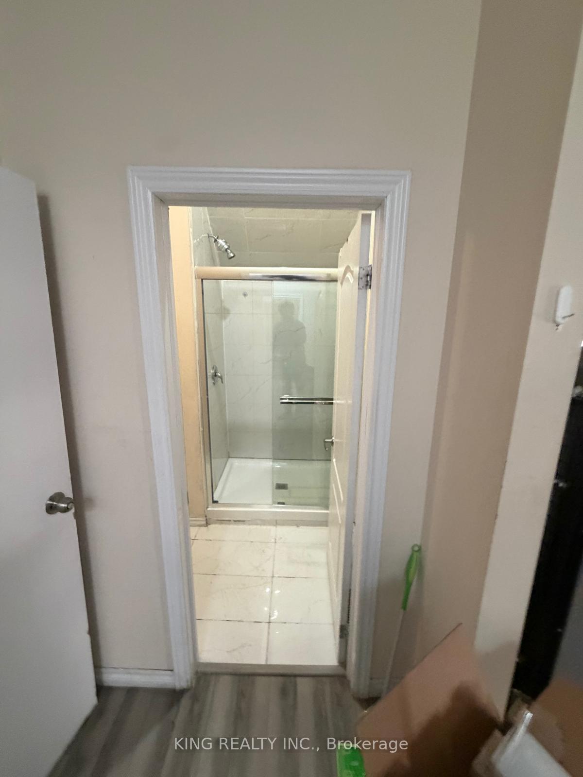 Photo 2 of Unit UPPER, 544 Dundas Street E, London, East F — HOMEH