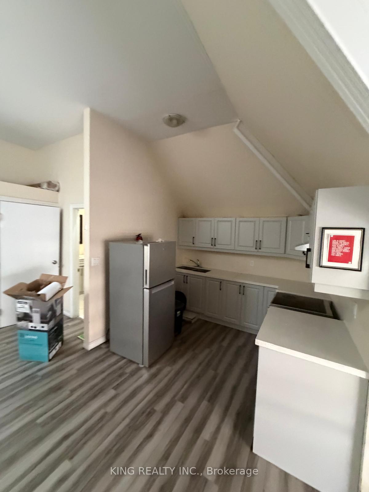 Photo 3 of Unit UPPER, 544 Dundas Street E, London, East F — HOMEH