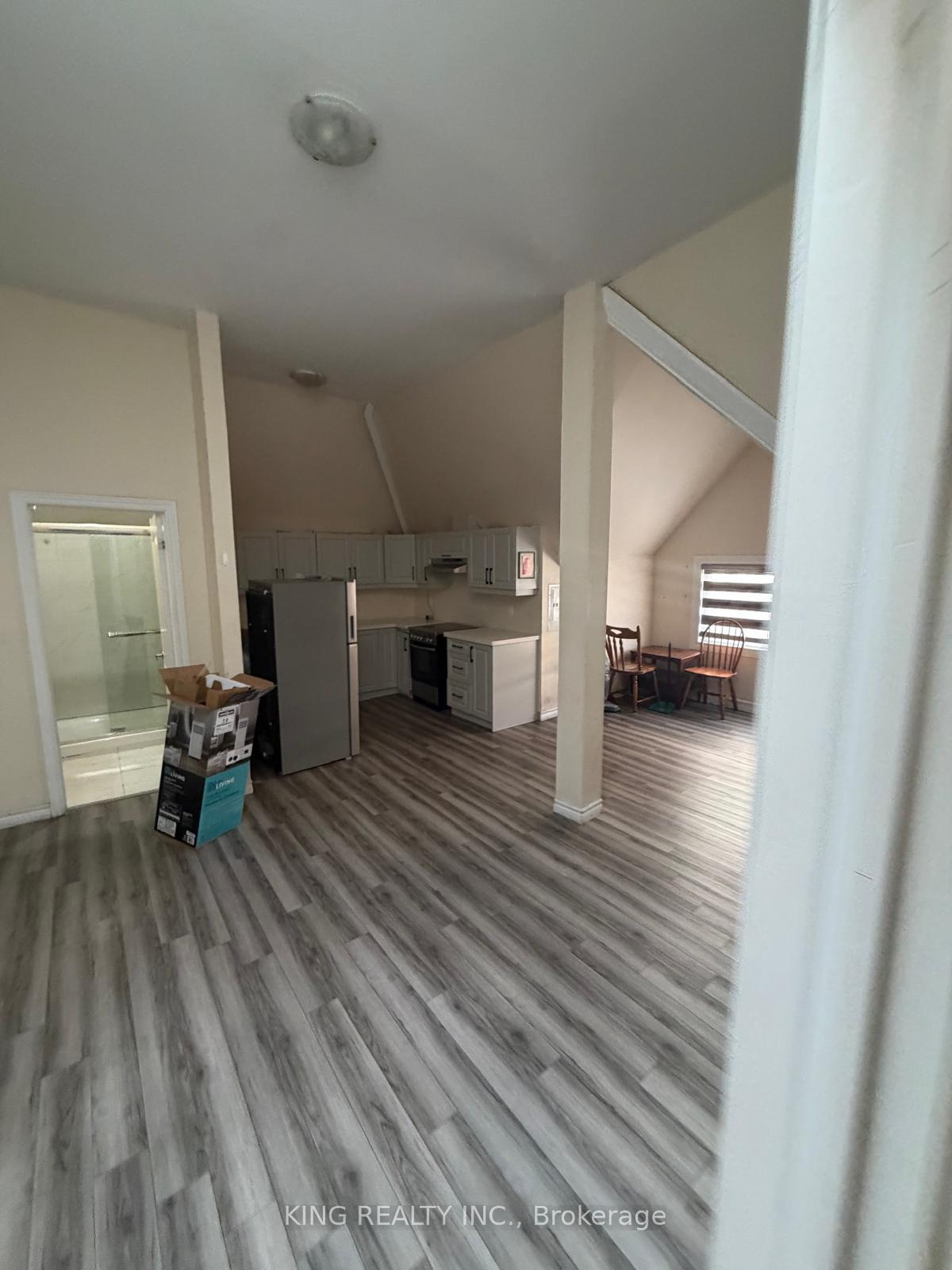 Photo 5 of Unit UPPER, 544 Dundas Street E, London, East F — HOMEH