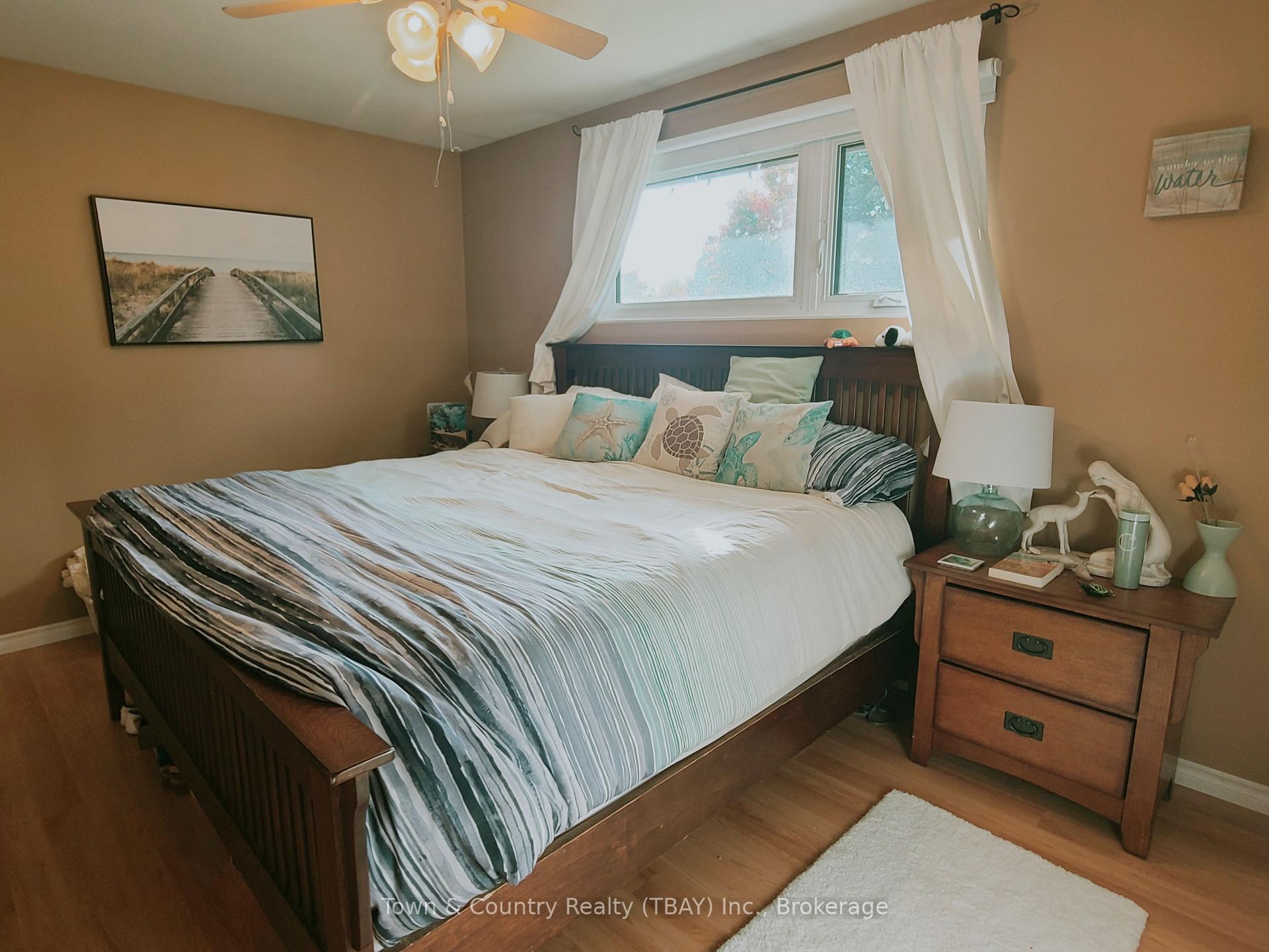 Photo 12 of 213 Cedar Avenue, Thunder Bay, Forest Park — HOMEH