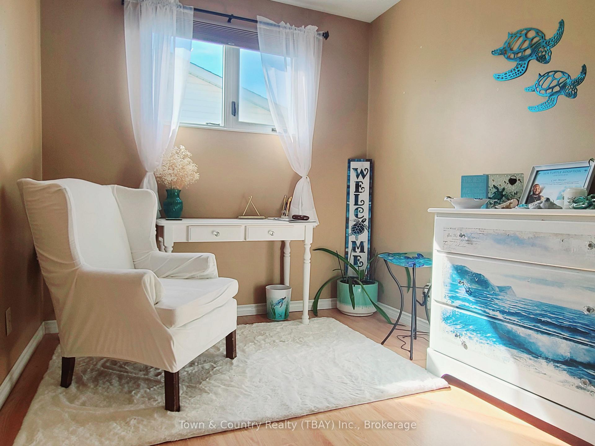 Photo 13 of 213 Cedar Avenue, Thunder Bay, Forest Park — HOMEH