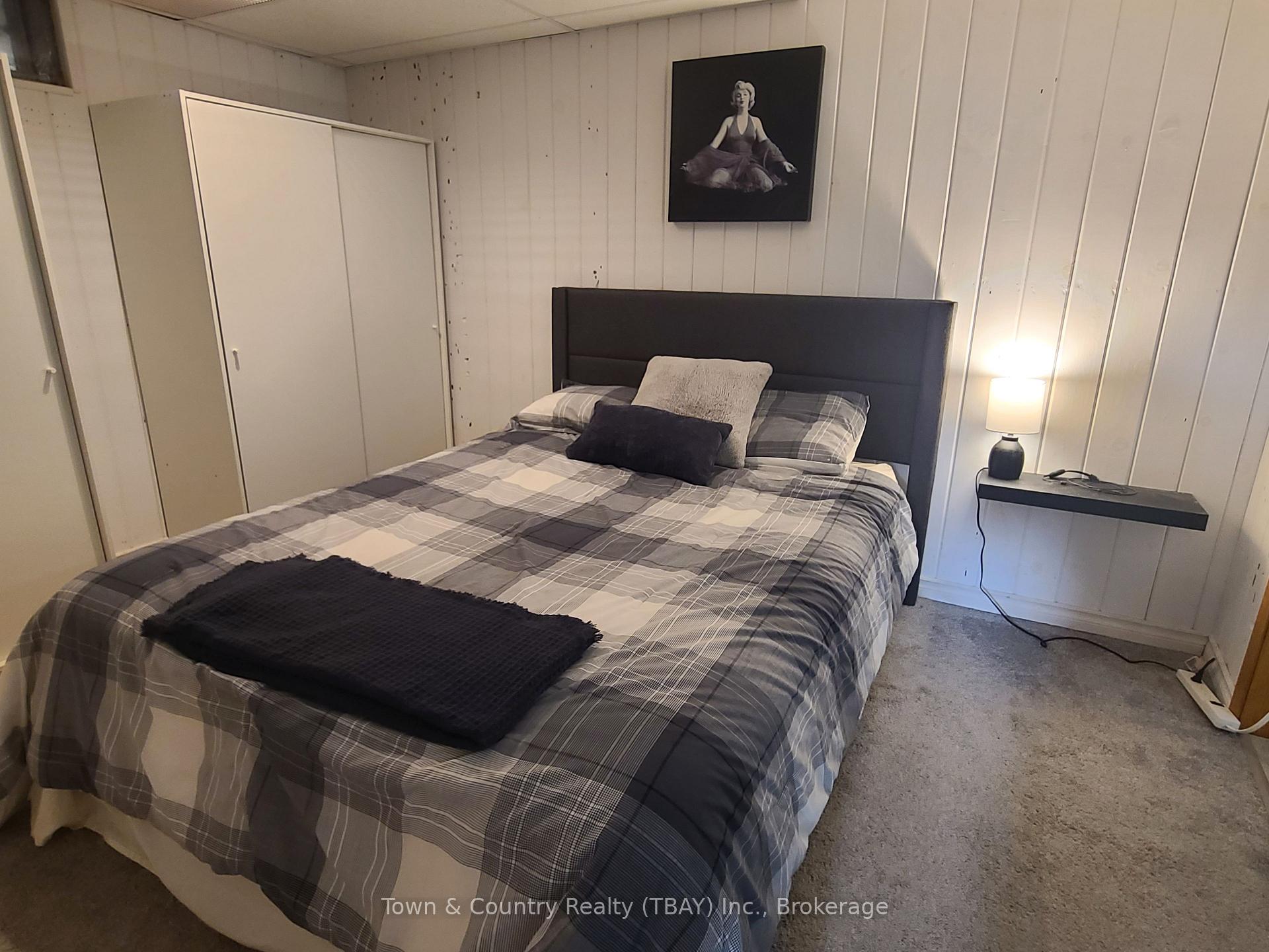 Photo 18 of 213 Cedar Avenue, Thunder Bay, Forest Park — HOMEH