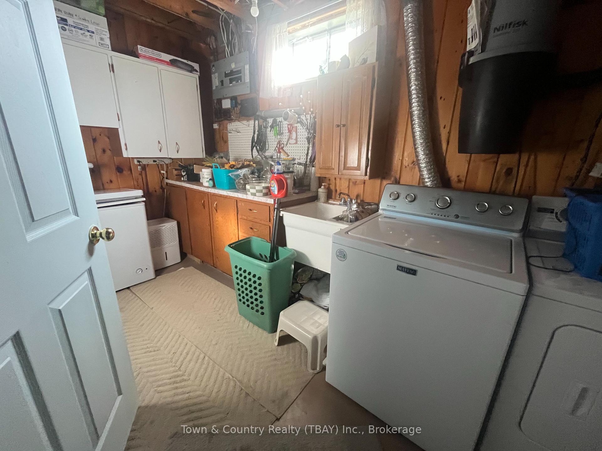 Photo 21 of 213 Cedar Avenue, Thunder Bay, Forest Park — HOMEH