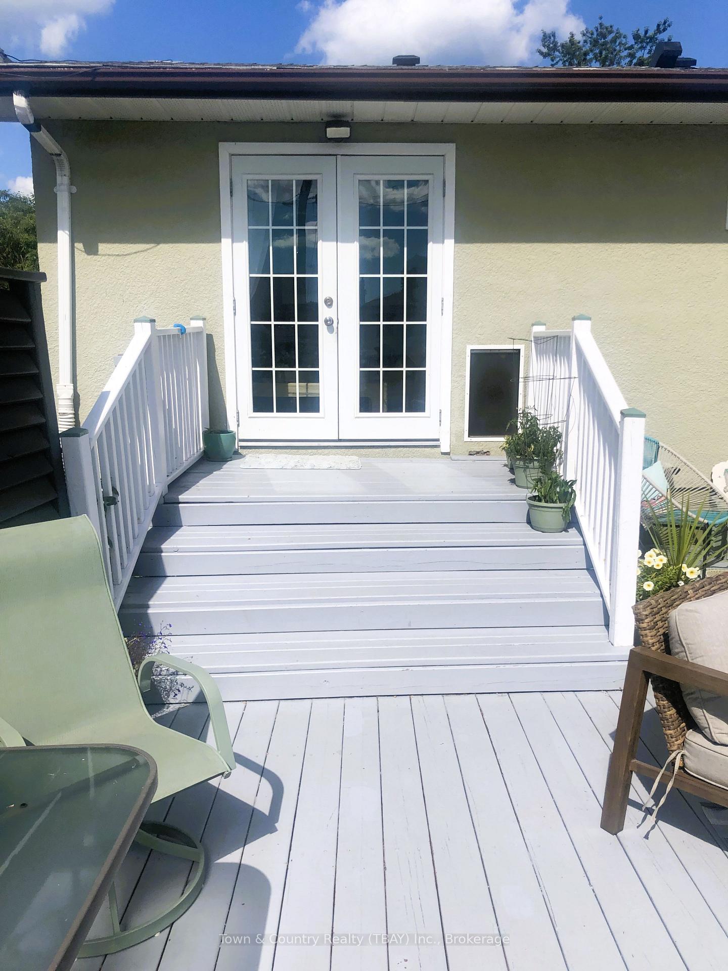 Photo 25 of 213 Cedar Avenue, Thunder Bay, Forest Park — HOMEH