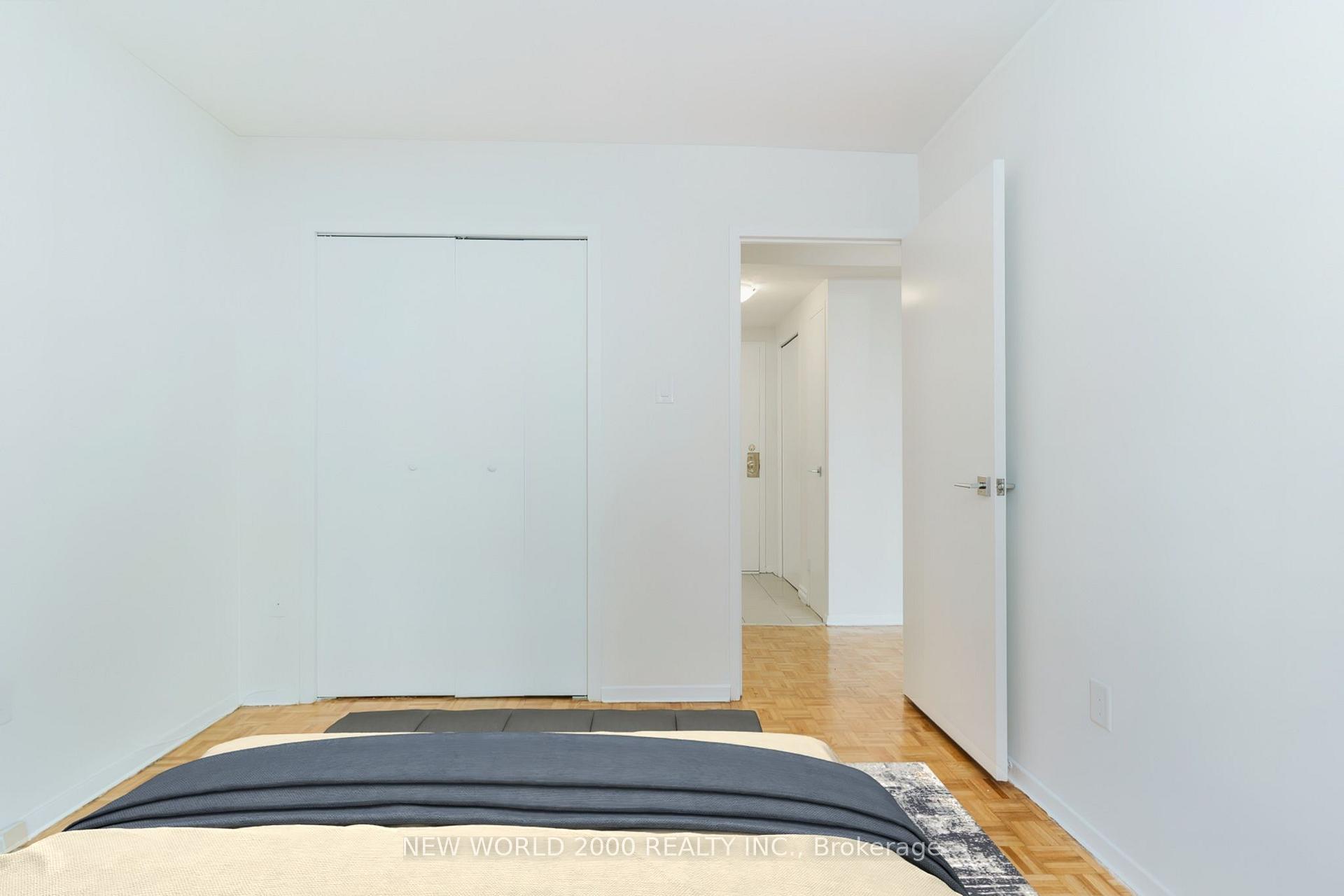 Photo 8 of Unit 805, 1010 Broadview Avenue, Toronto, Broadview North — HOMEH