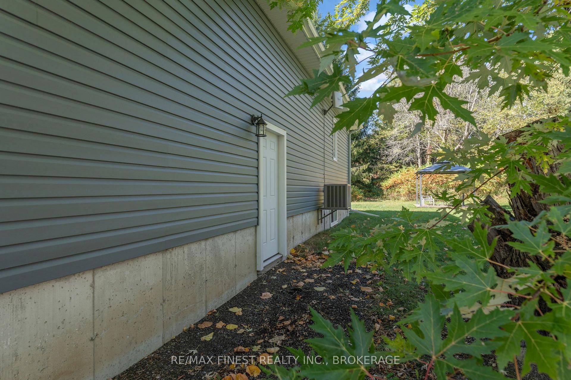 Photo 36 of 5082 Highway 15, Kingston, City North of 401 — HOMEH