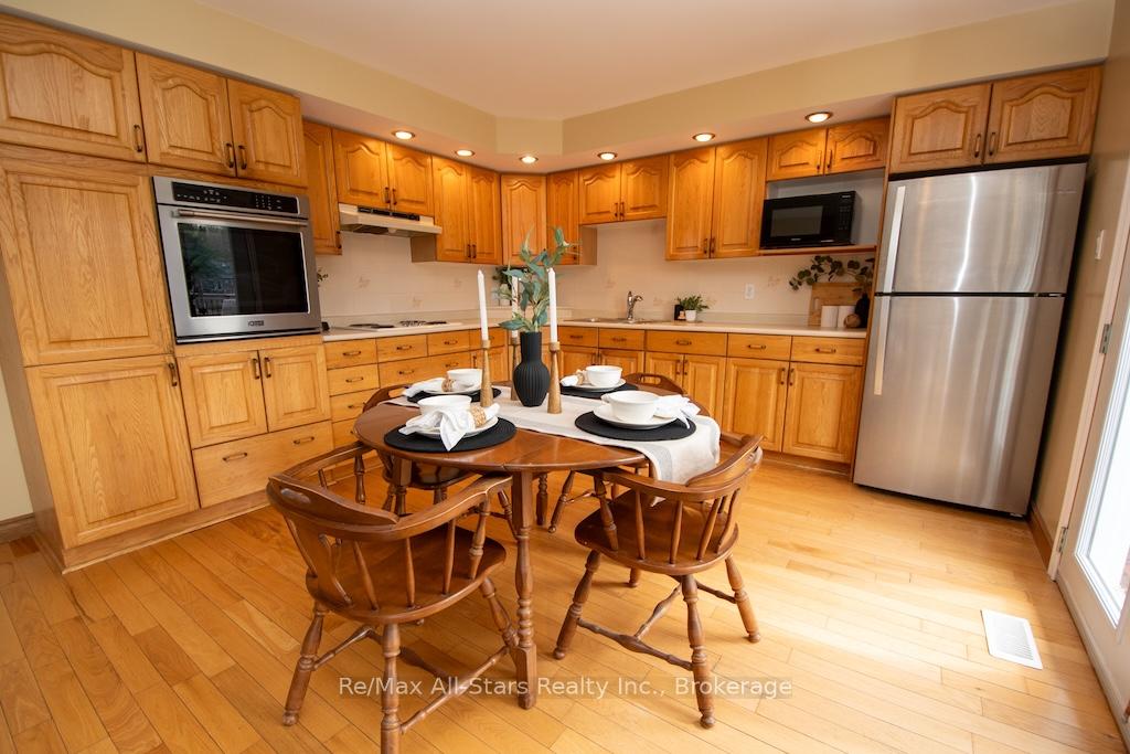 Photo 11 of 57 Indian Trail, Kawartha Lakes, Lindsay — HOMEH