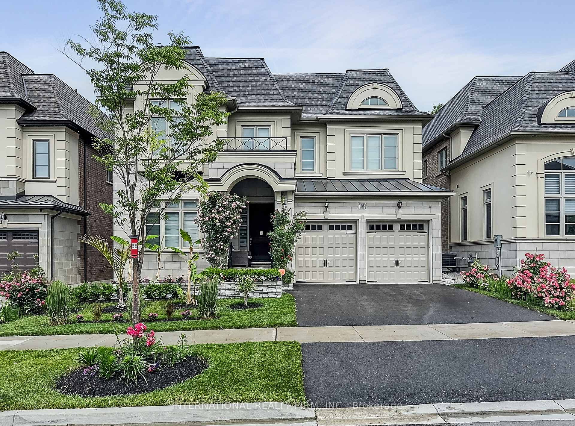 Photo of 150 Cannes Avenue