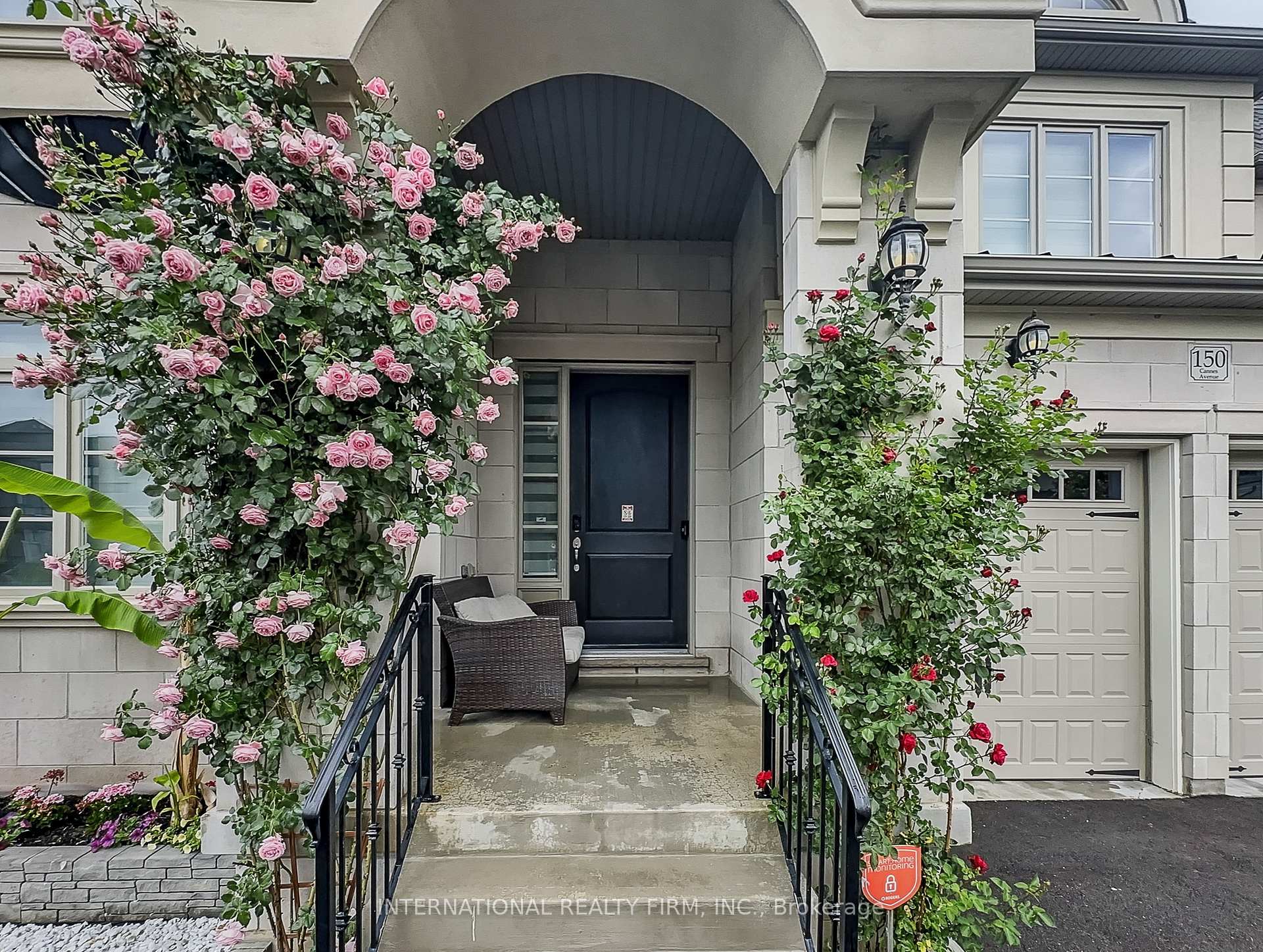 Photo 6 of 150 Cannes Avenue, Vaughan, Vellore Village — HOMEH