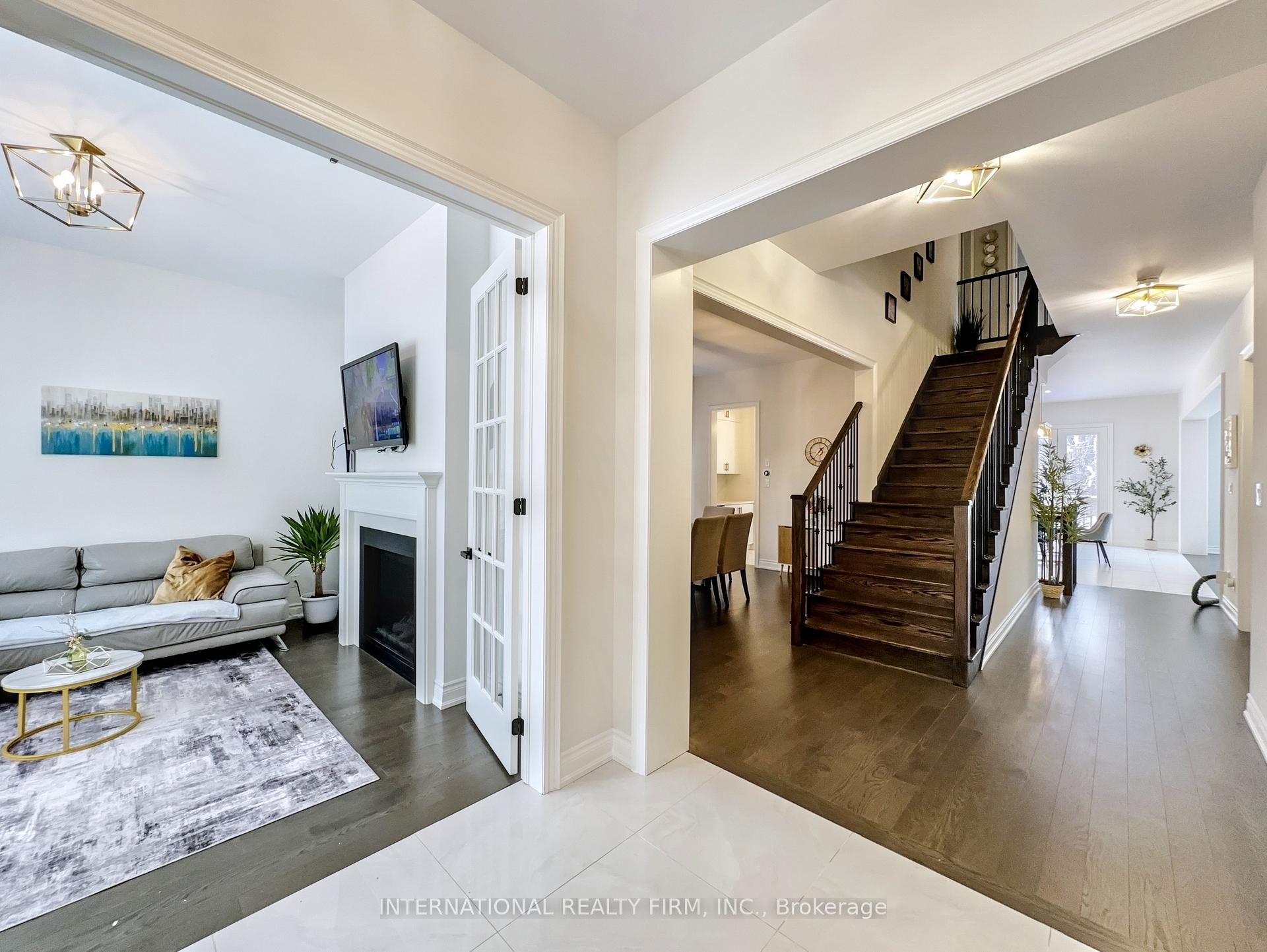 Photo 15 of 150 Cannes Avenue, Vaughan, Vellore Village — HOMEH