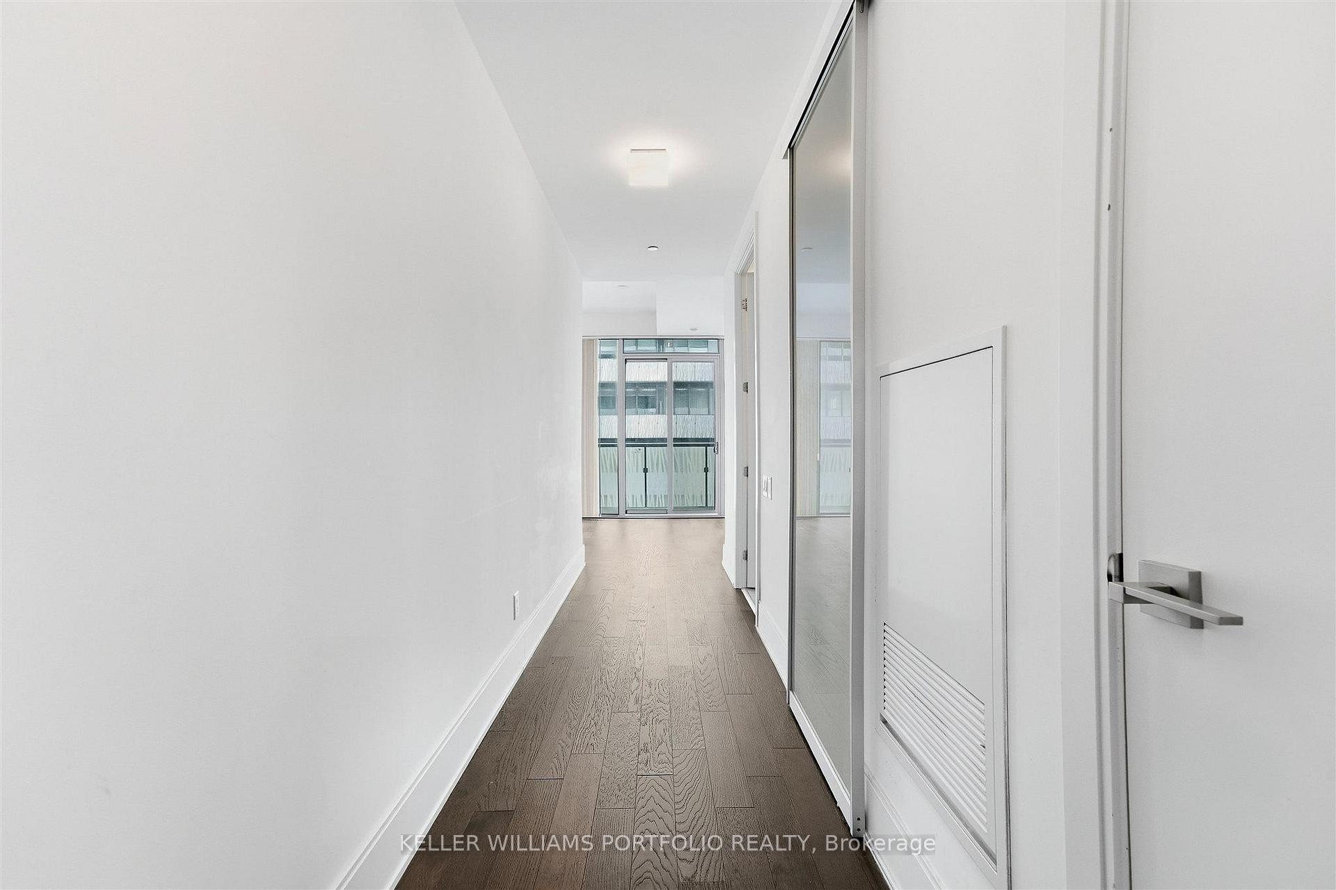 Photo 5 of Unit 5305, 50 Charles Street E, Toronto, Church-Yonge Corridor — HOMEH