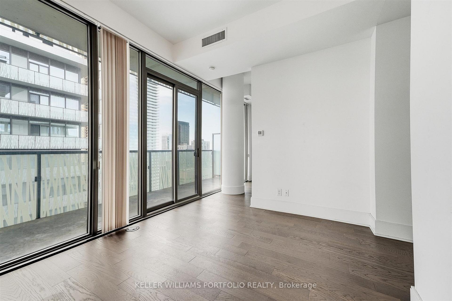 Photo 11 of Unit 5305, 50 Charles Street E, Toronto, Church-Yonge Corridor — HOMEH