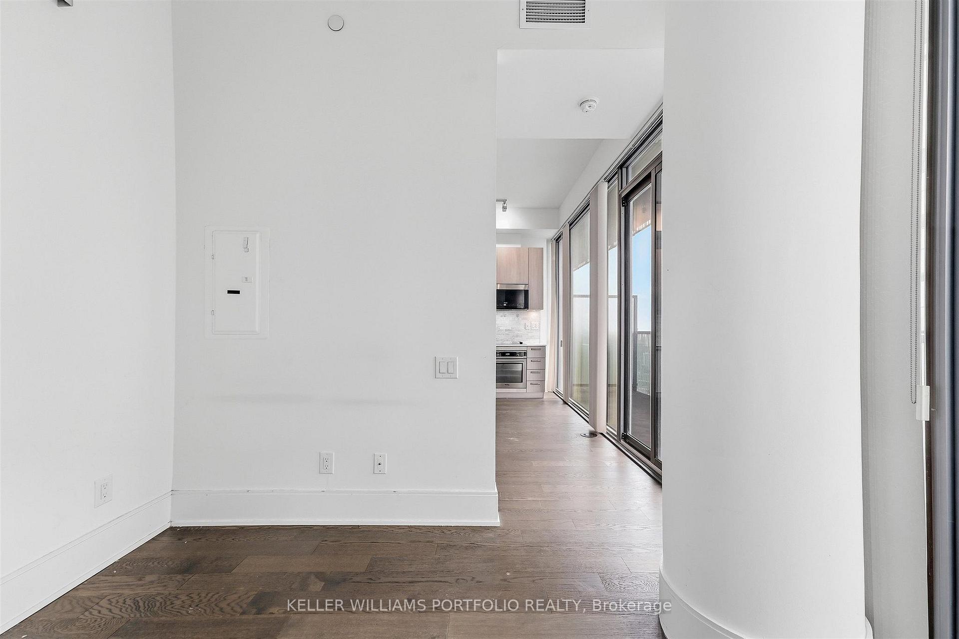 Photo 17 of Unit 5305, 50 Charles Street E, Toronto, Church-Yonge Corridor — HOMEH
