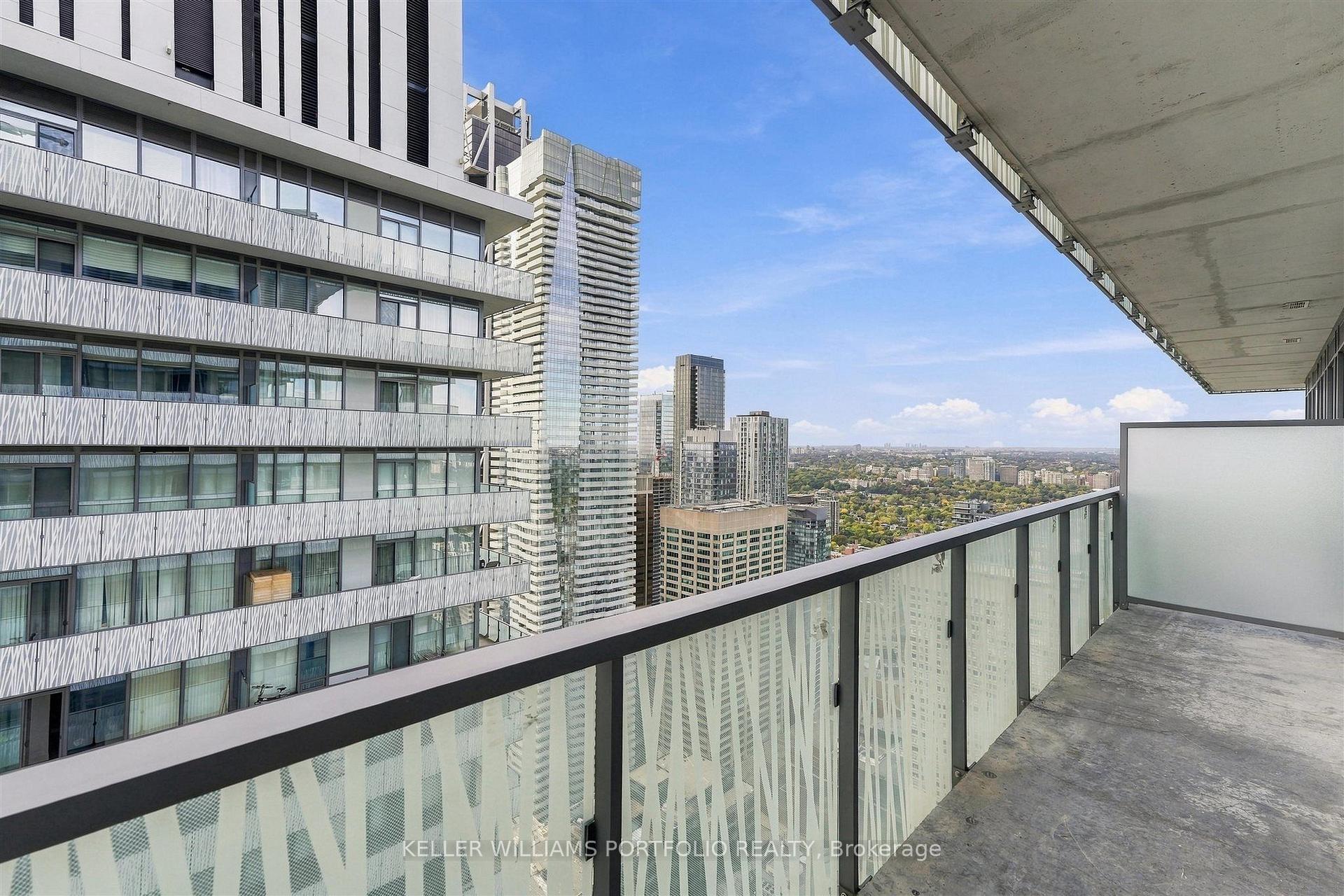 Photo 22 of Unit 5305, 50 Charles Street E, Toronto, Church-Yonge Corridor — HOMEH