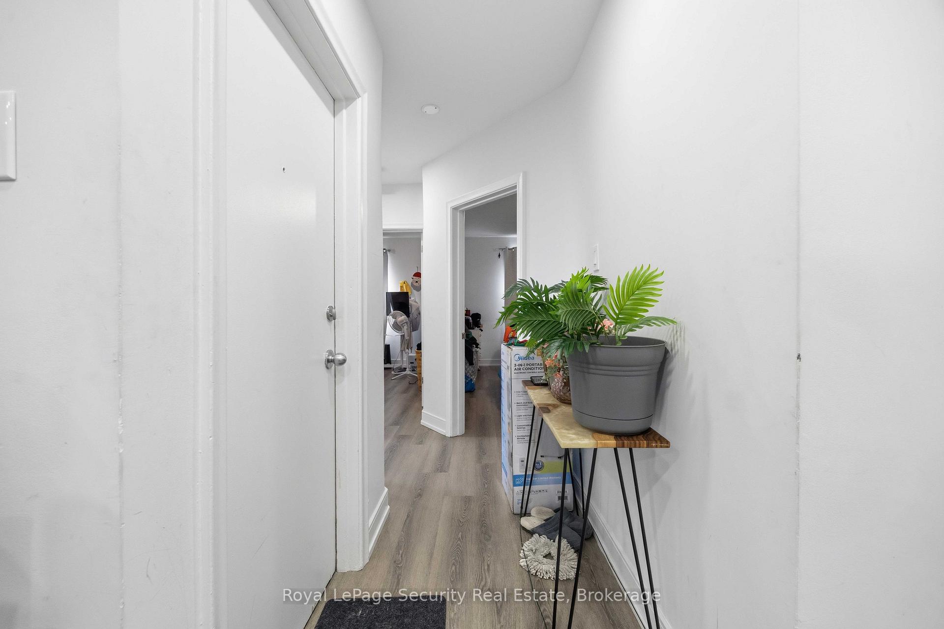 Photo 18 of Unit 3, 58 Leduc Drive, Etobicoke, Rexdale-Kipling — HOMEH