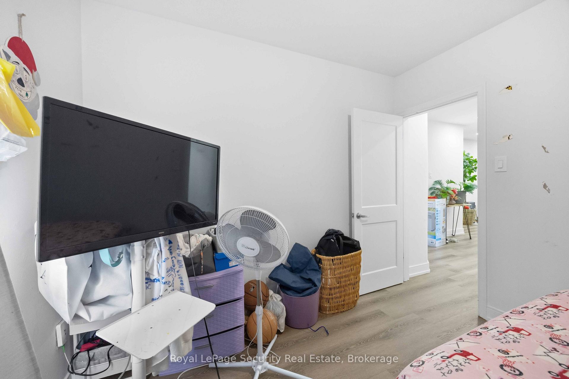 Photo 20 of Unit 3, 58 Leduc Drive, Etobicoke, Rexdale-Kipling — HOMEH