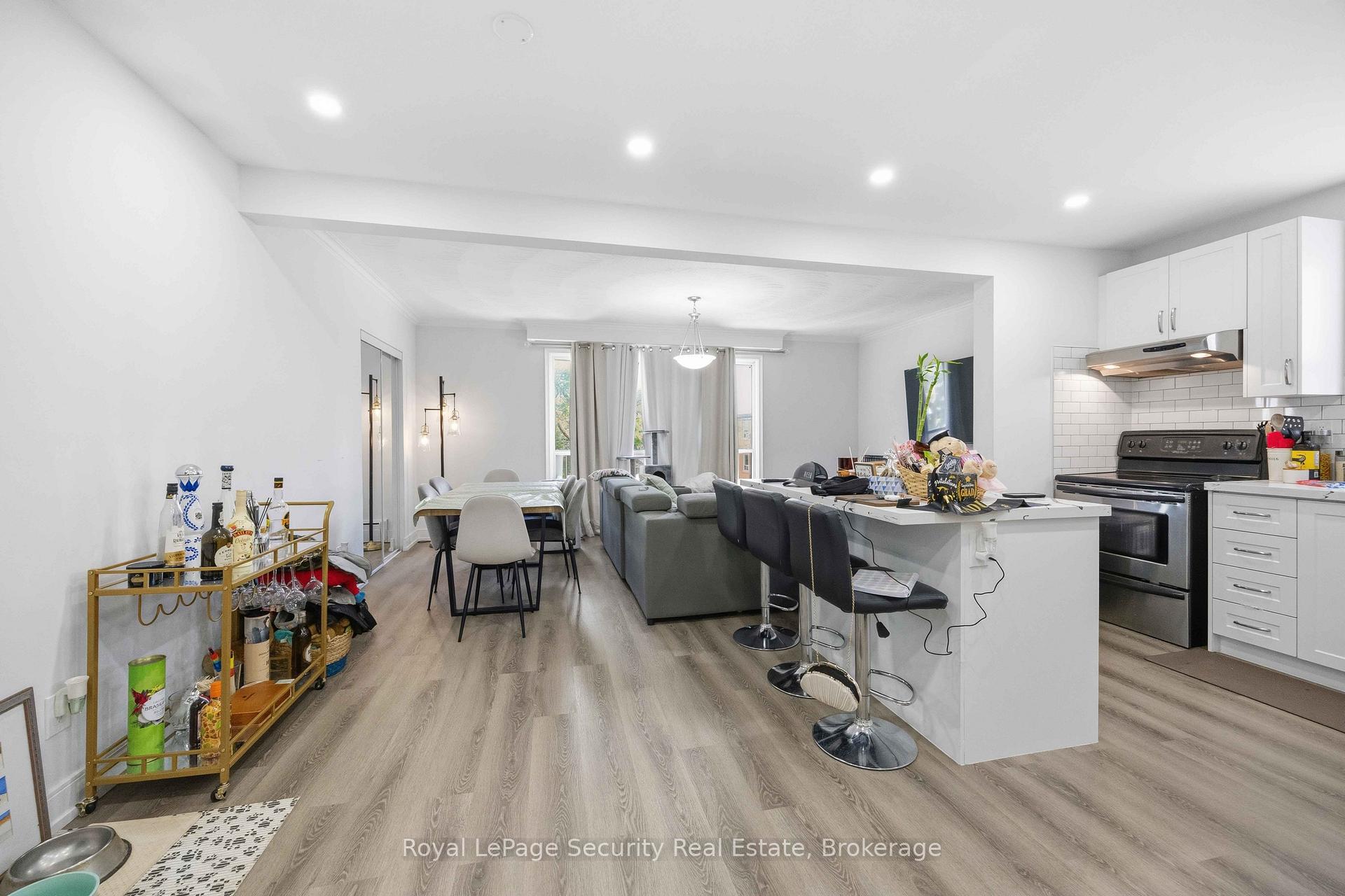 Photo 21 of Unit 3, 58 Leduc Drive, Etobicoke, Rexdale-Kipling — HOMEH