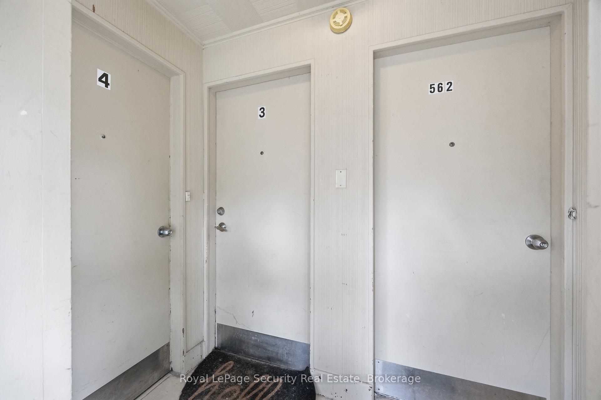 Photo 24 of Unit 3, 58 Leduc Drive, Etobicoke, Rexdale-Kipling — HOMEH