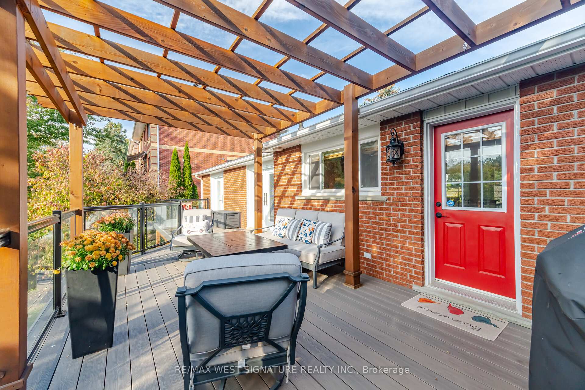 Photo 15 of 445 Main Street, King, Schomberg — HOMEH