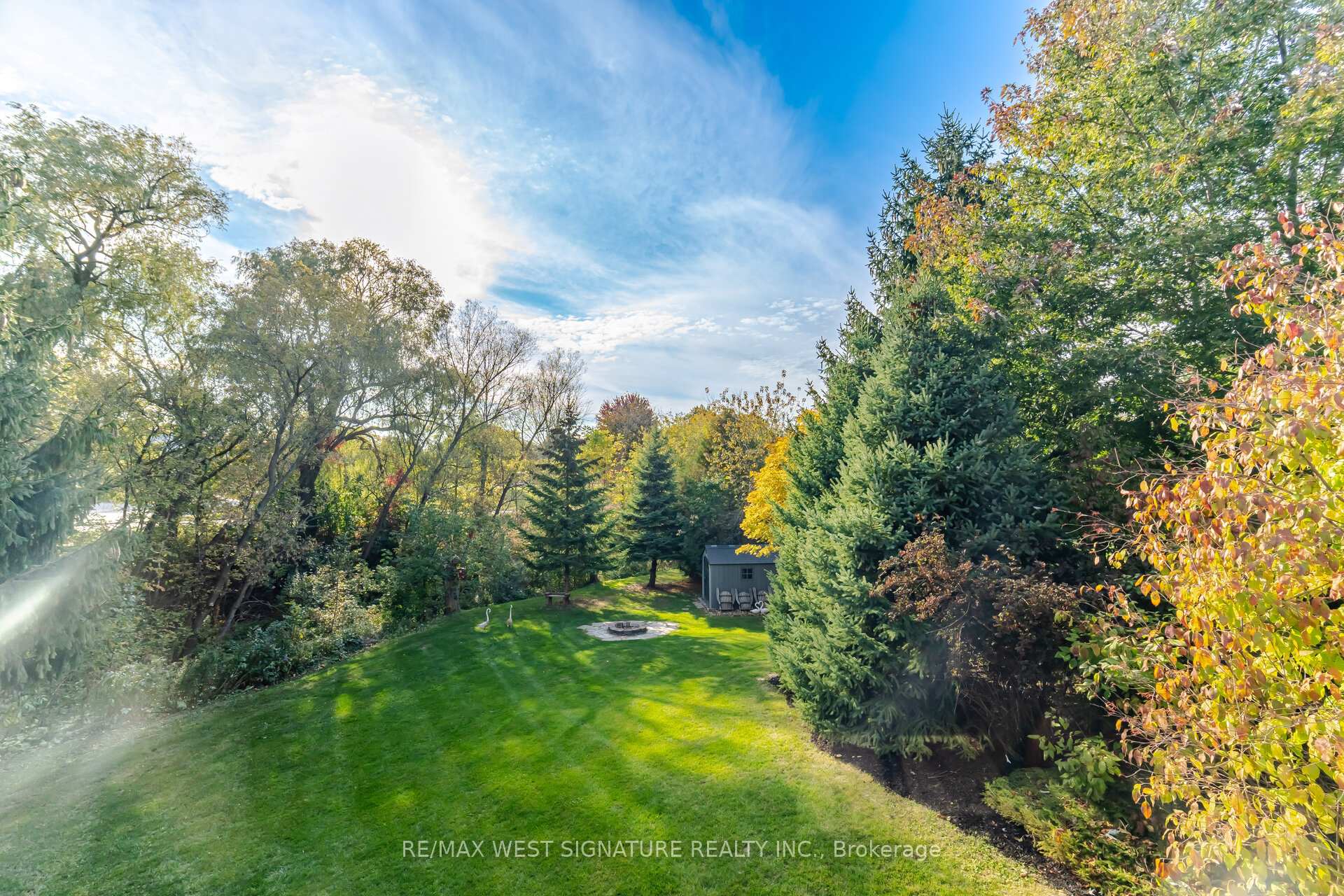 Photo 18 of 445 Main Street, King, Schomberg — HOMEH