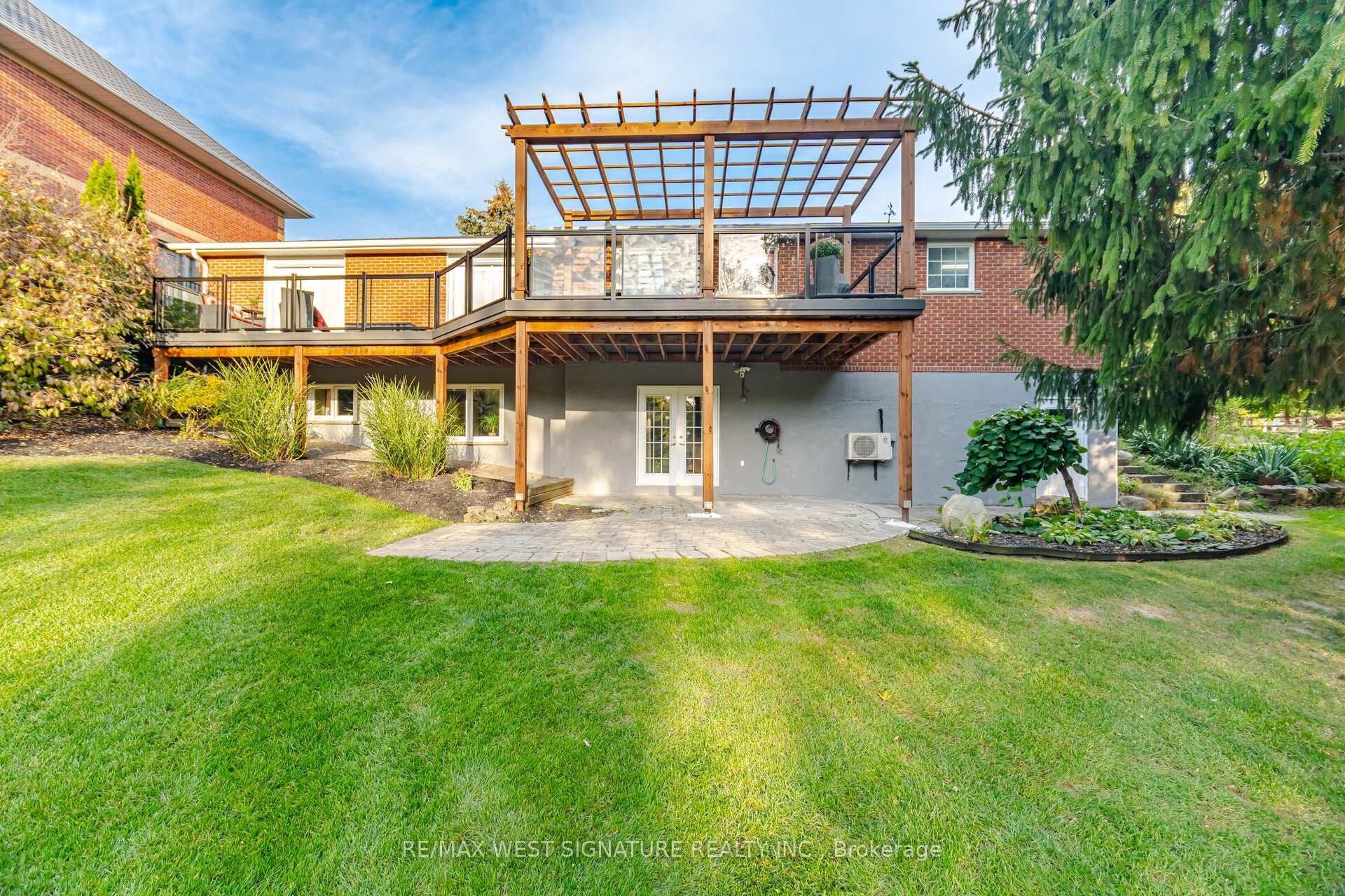 Photo 37 of 445 Main Street, King, Schomberg — HOMEH