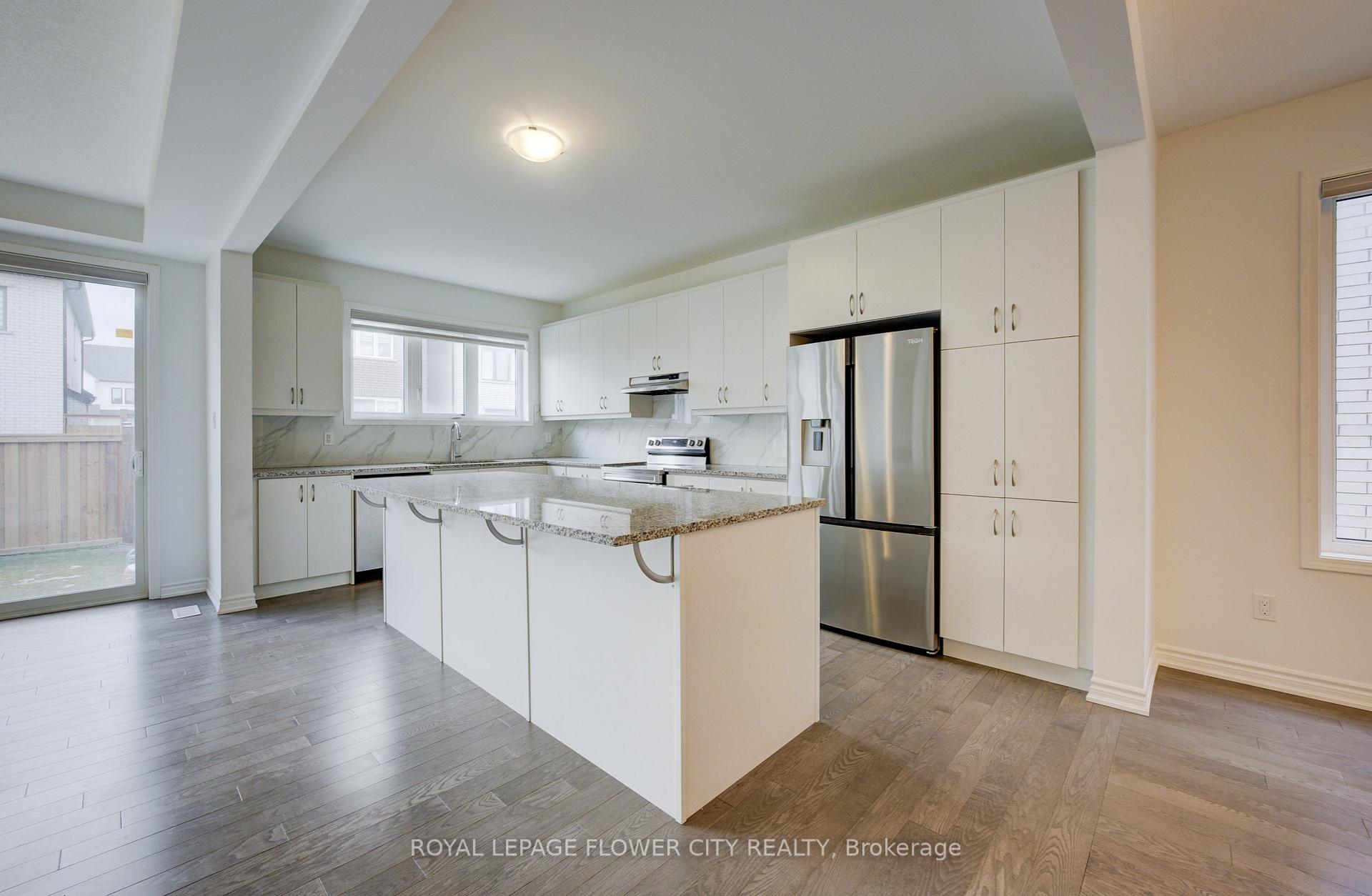 Photo 11 of 51 William Nador Street, Kitchener, Trussler — HOMEH