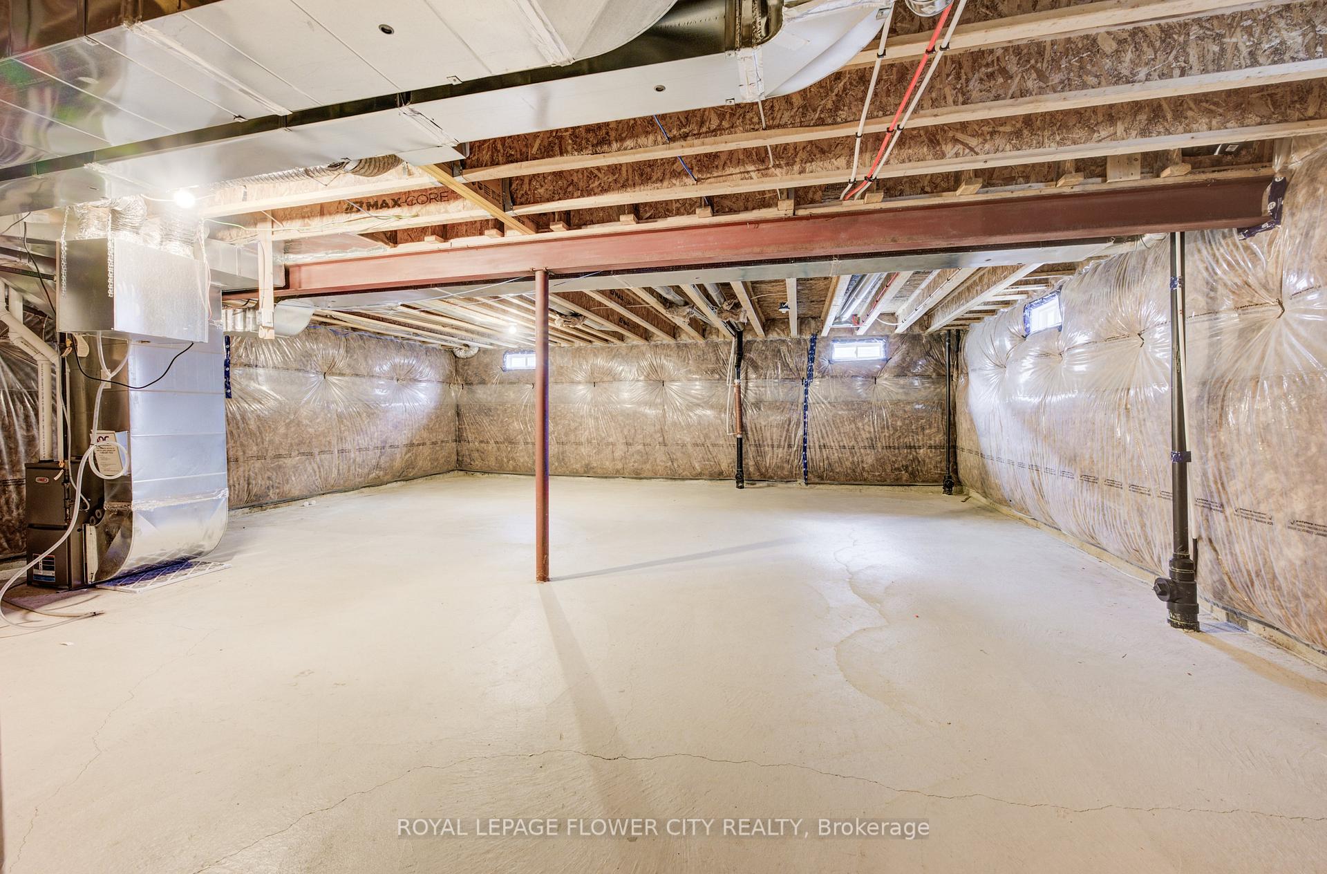 Photo 35 of 51 William Nador Street, Kitchener, Trussler — HOMEH