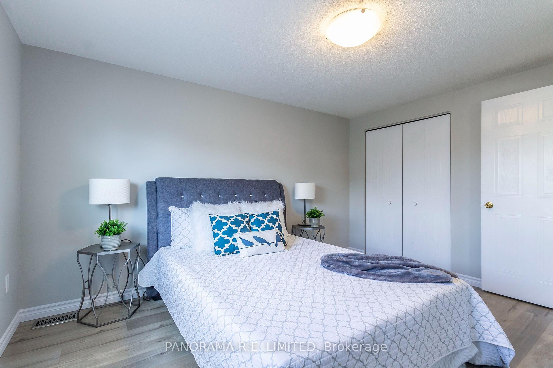 Photo 9 of 159 Northview Heights Drive, Cambridge, Greenway-Chaplin — HOMEH