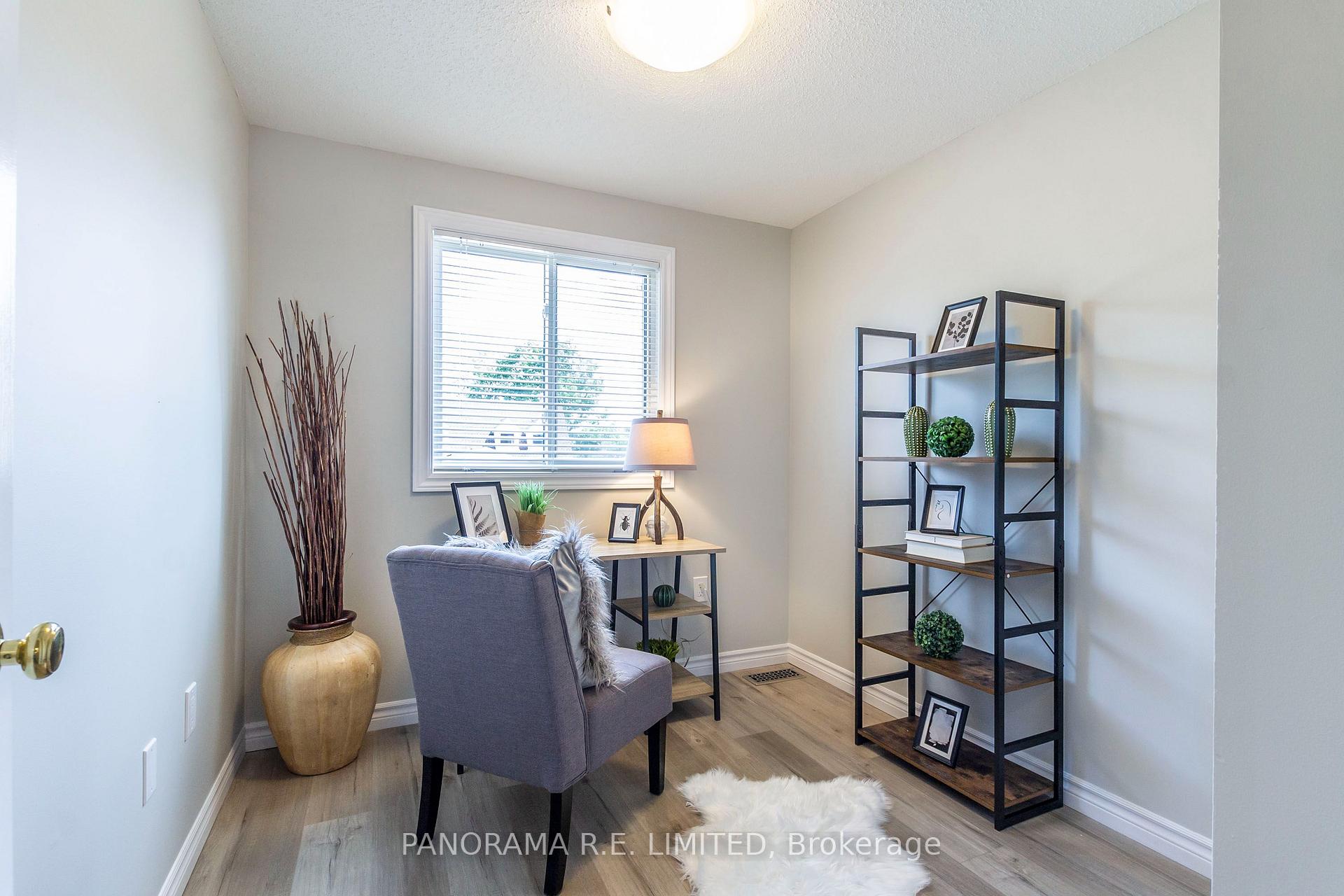 Photo 10 of 159 Northview Heights Drive, Cambridge, Greenway-Chaplin — HOMEH