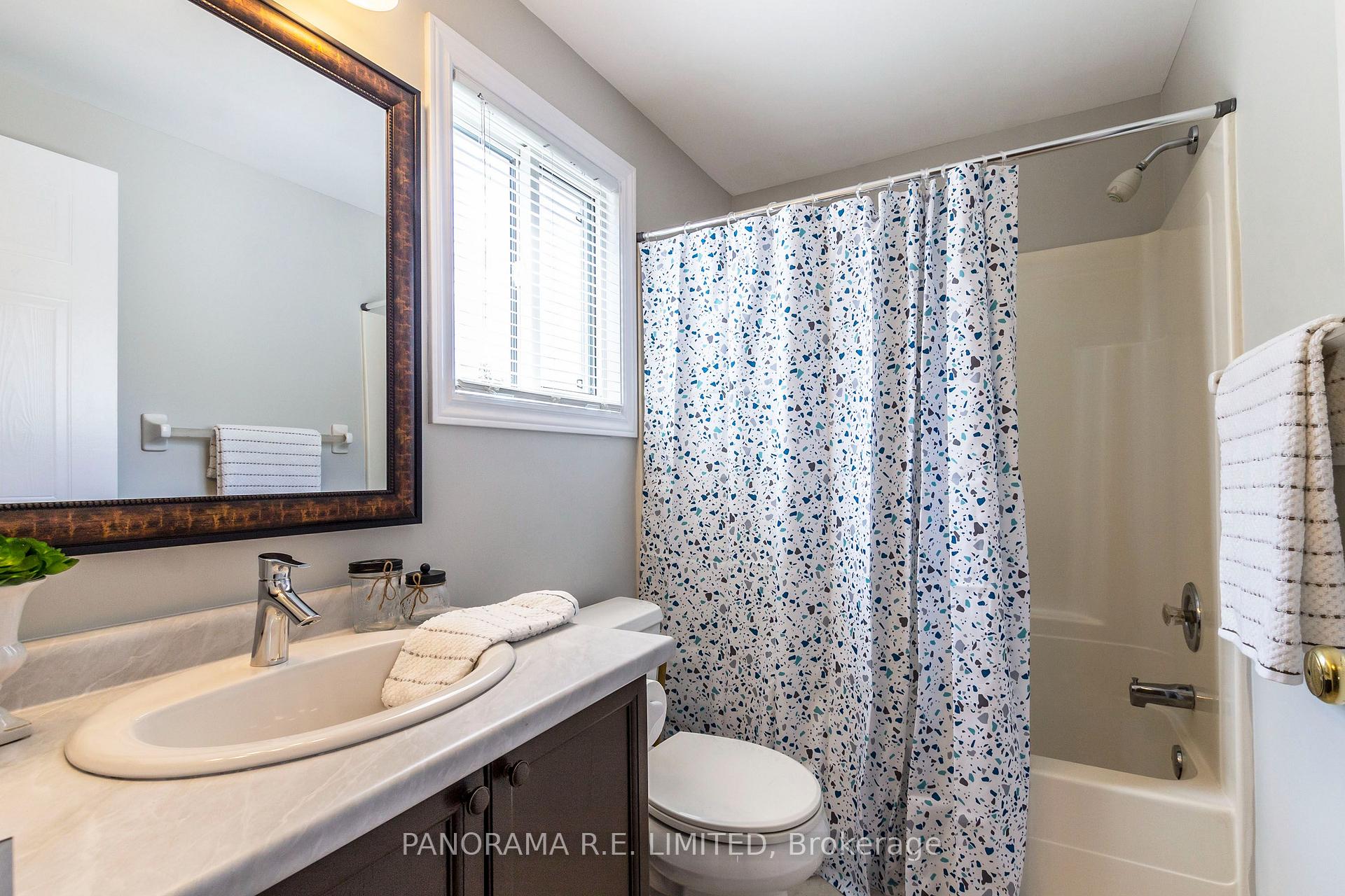 Photo 12 of 159 Northview Heights Drive, Cambridge, Greenway-Chaplin — HOMEH