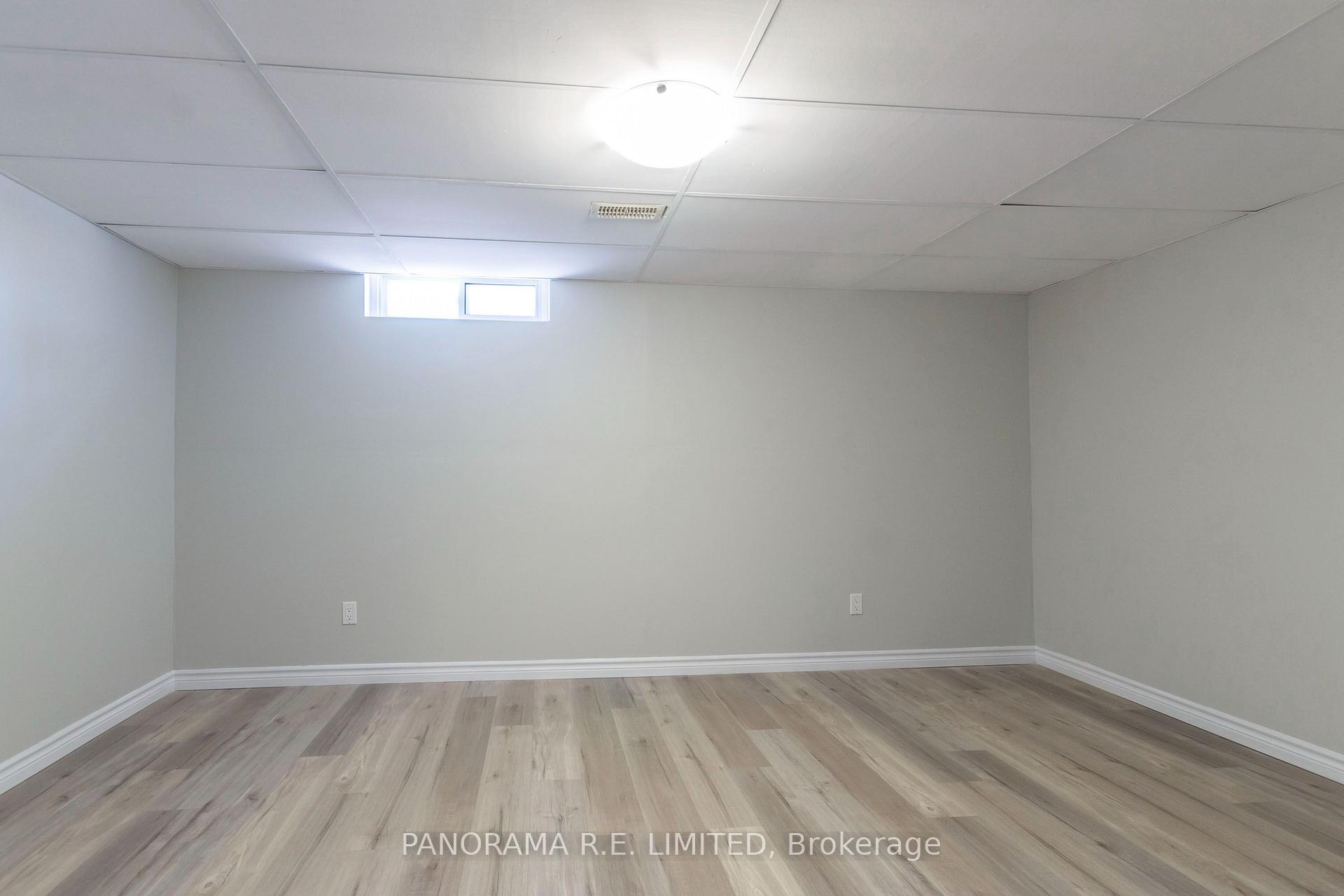 Photo 13 of 159 Northview Heights Drive, Cambridge, Greenway-Chaplin — HOMEH